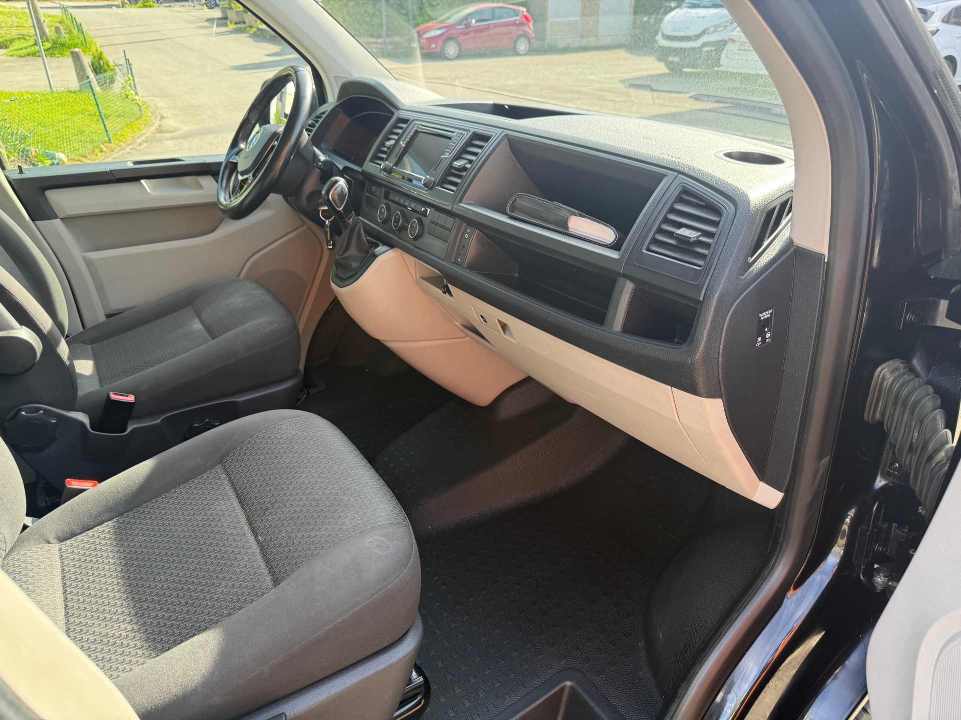 VW T6 2.0 TDI DSG-image-6