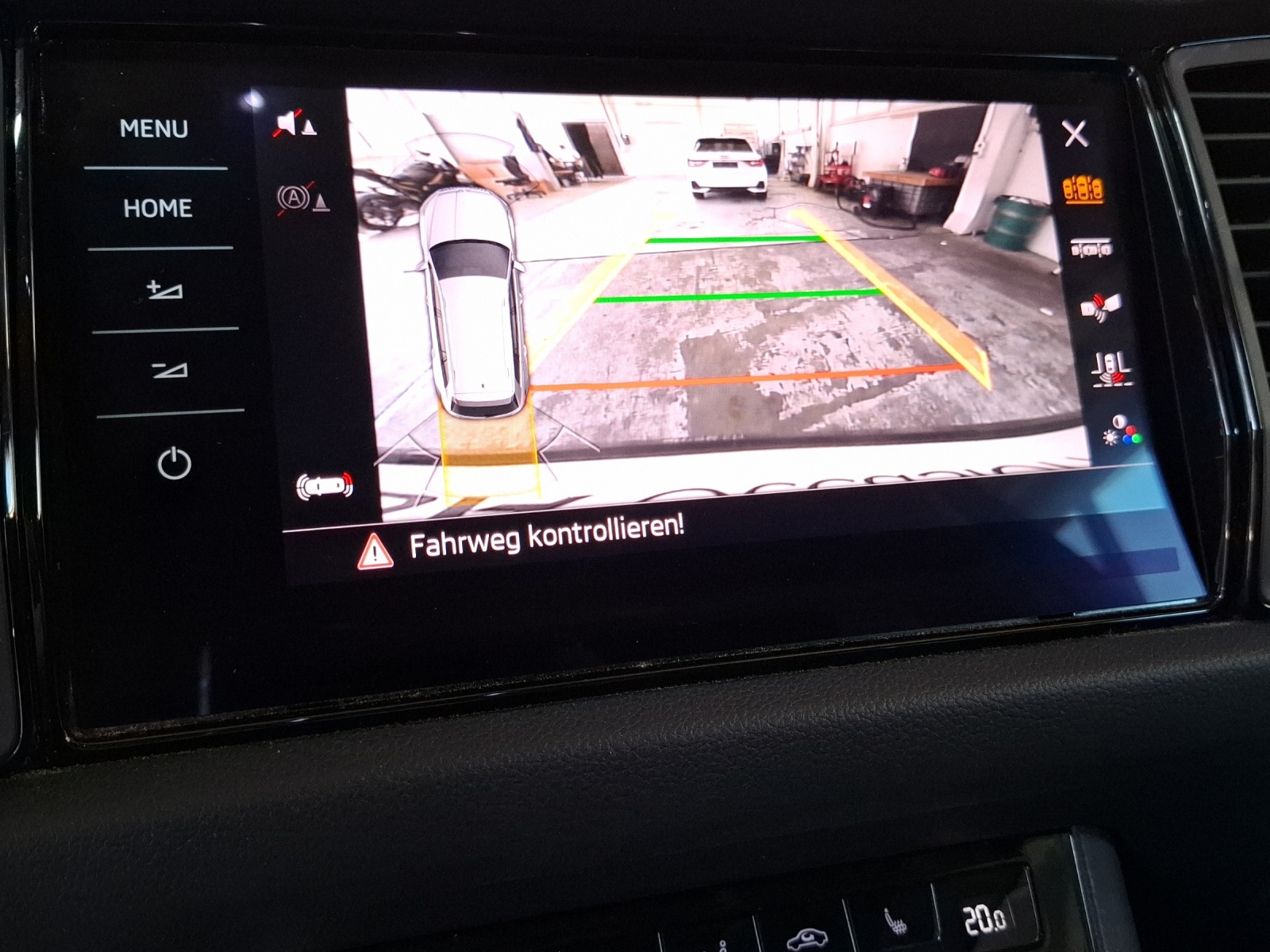 SKODA Kodiaq 2.0 TDI Clever DSG 4x4-image-14
