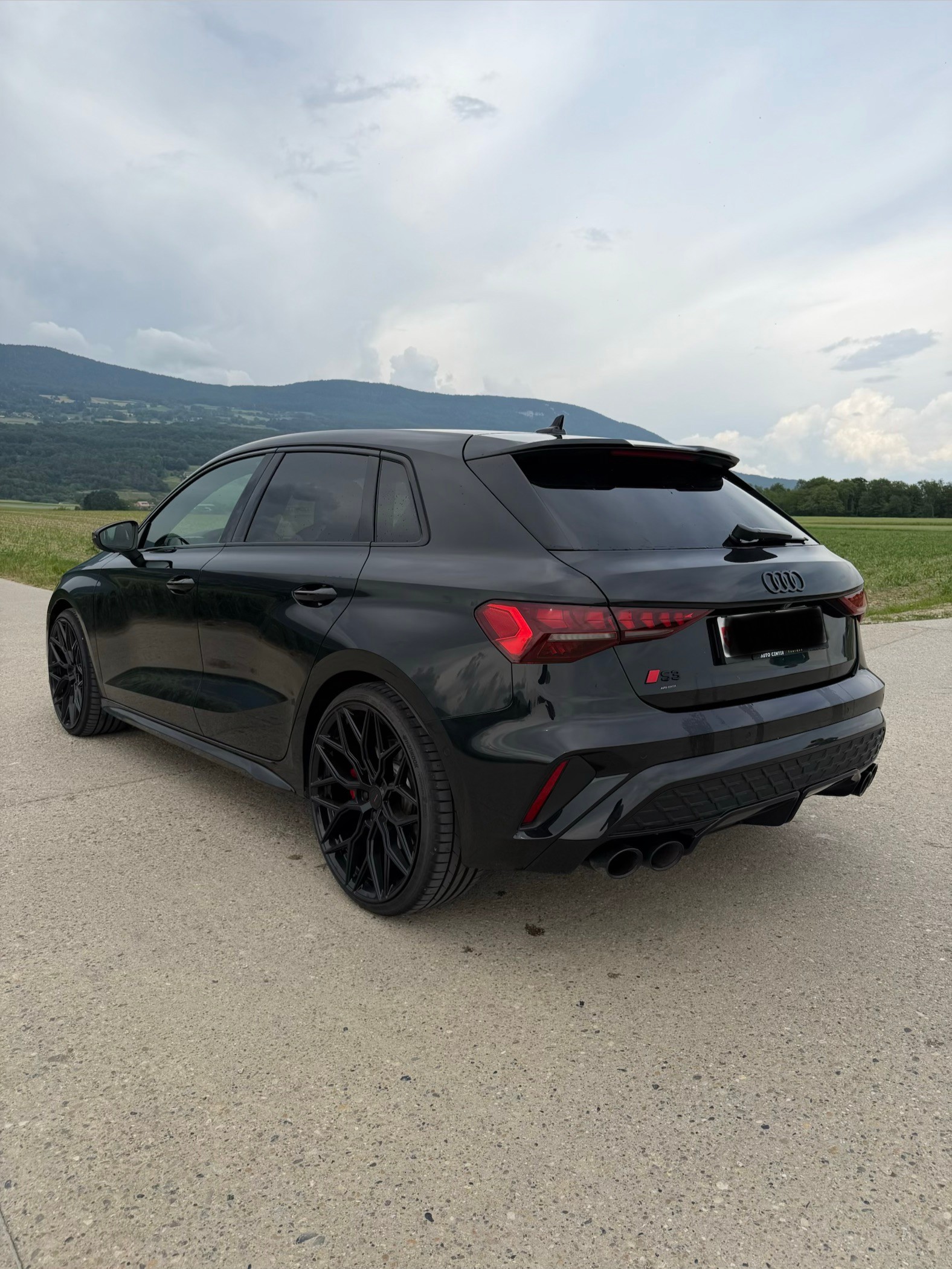 AUDI 2.0 TFSI quattro S-Tronic-image-2