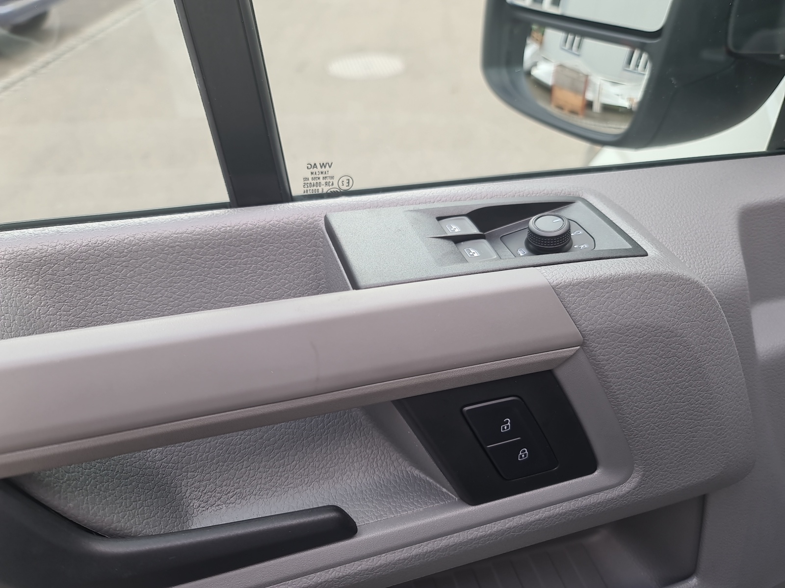 VW Crafter 35 2.0 BiTDI L3 A-image-17