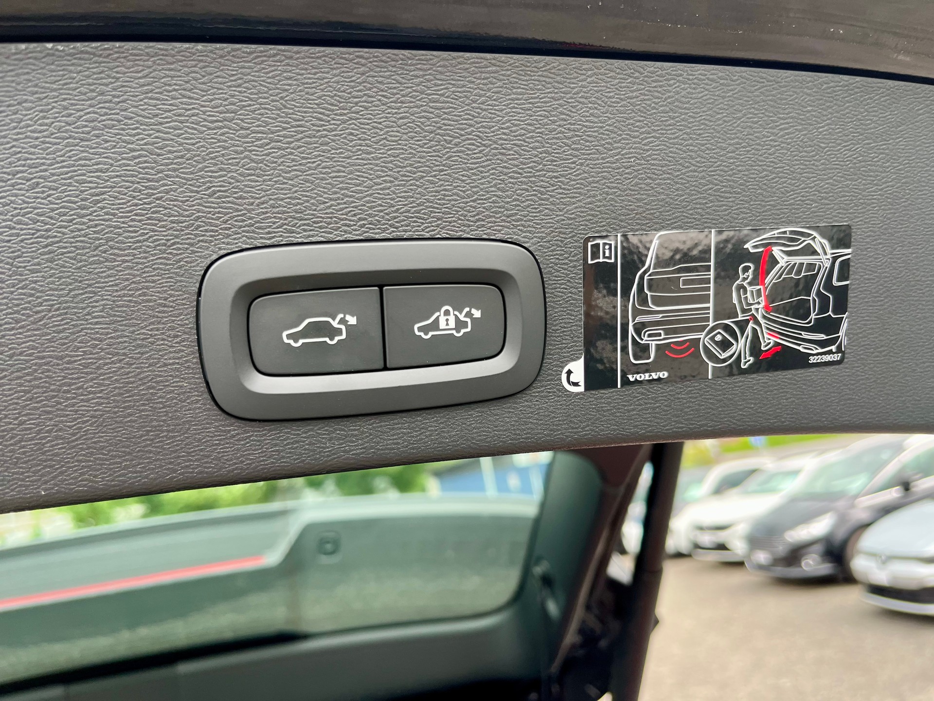 VOLVO XC40 T4 AWD Inscription Geartronic / Neu ab MFK 2026-image-26