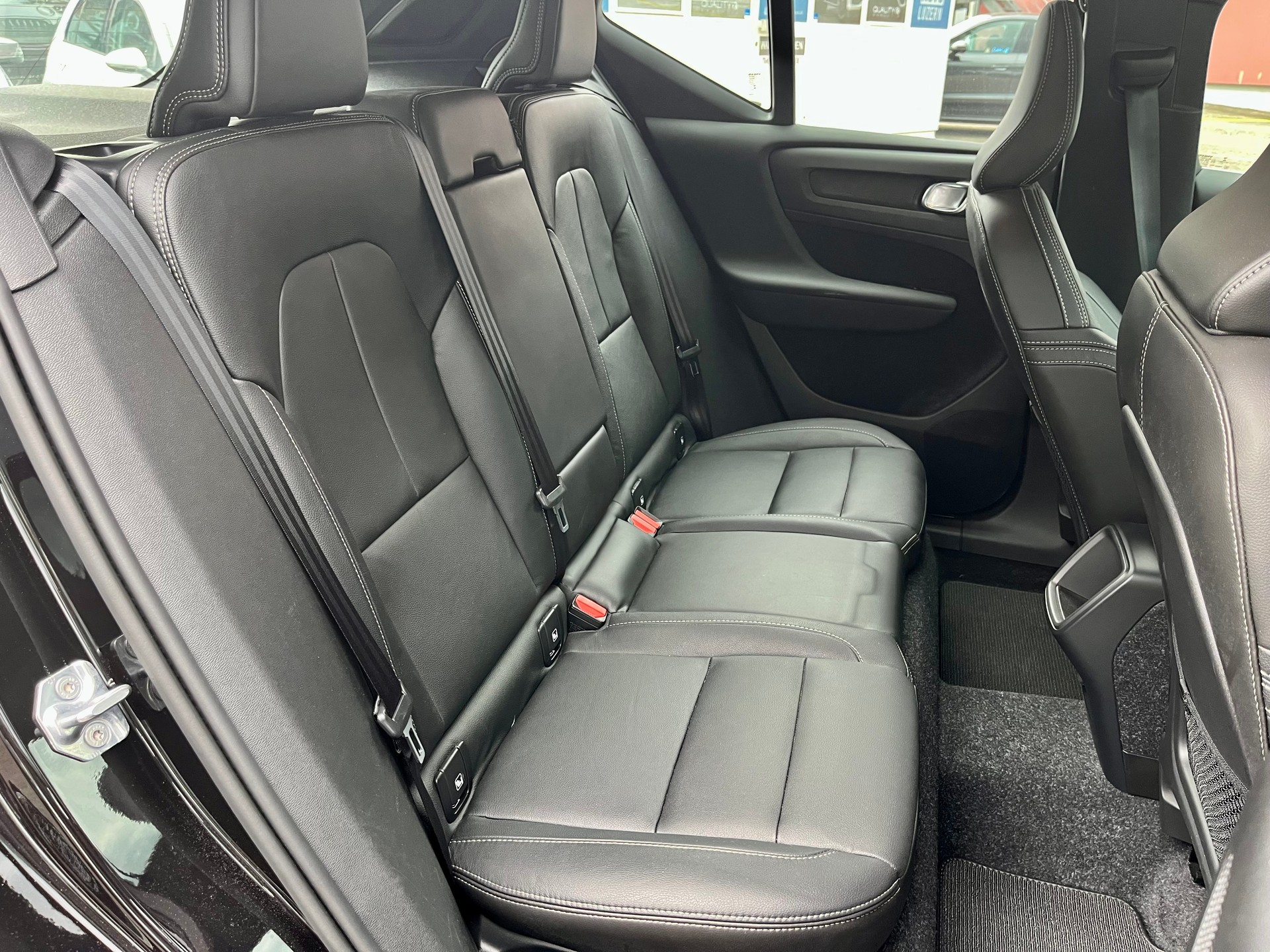 VOLVO XC40 T4 AWD Inscription Geartronic / Neu ab MFK 2026-image-30