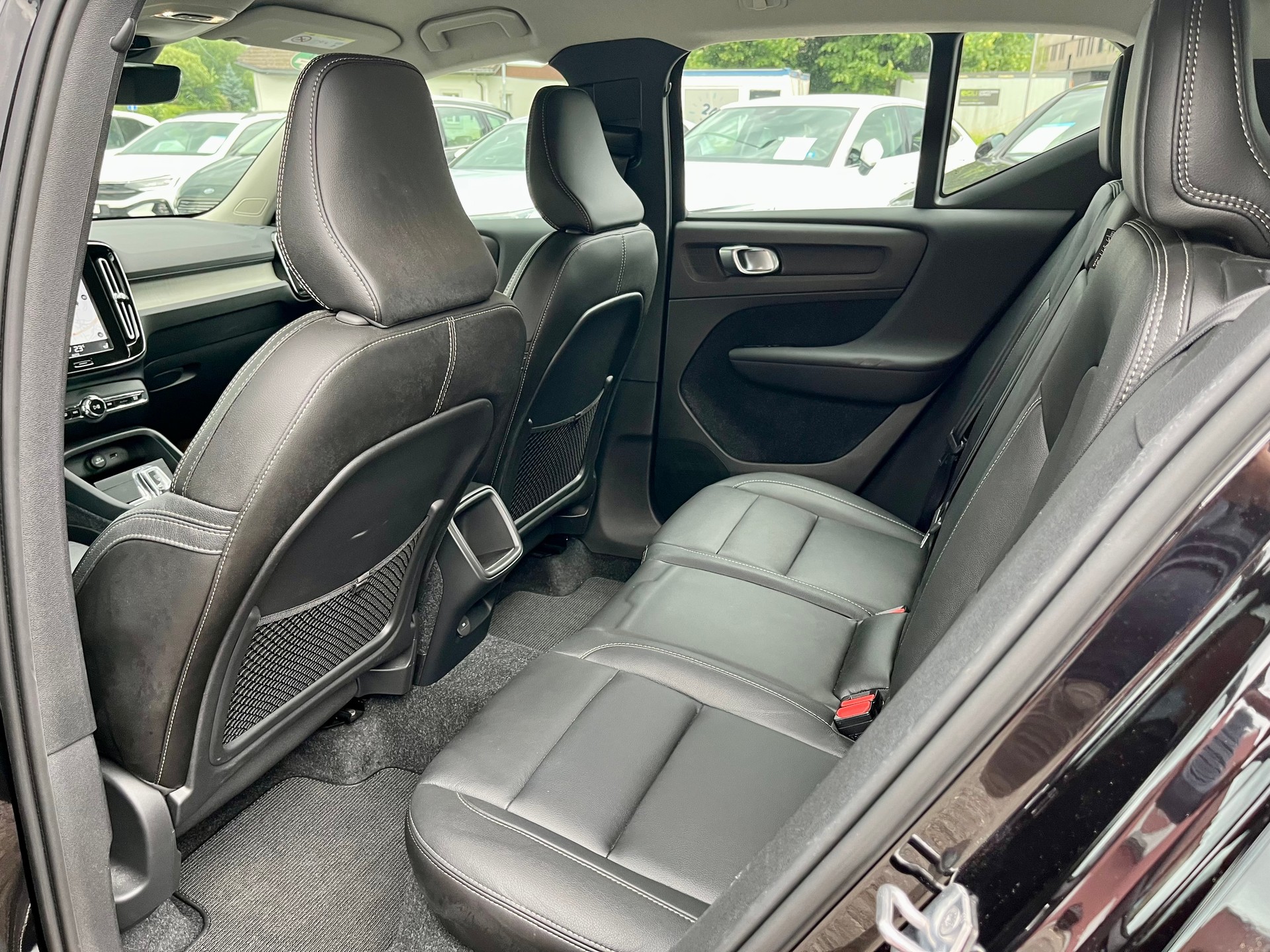VOLVO XC40 T4 AWD Inscription Geartronic / Neu ab MFK 2026-image-22