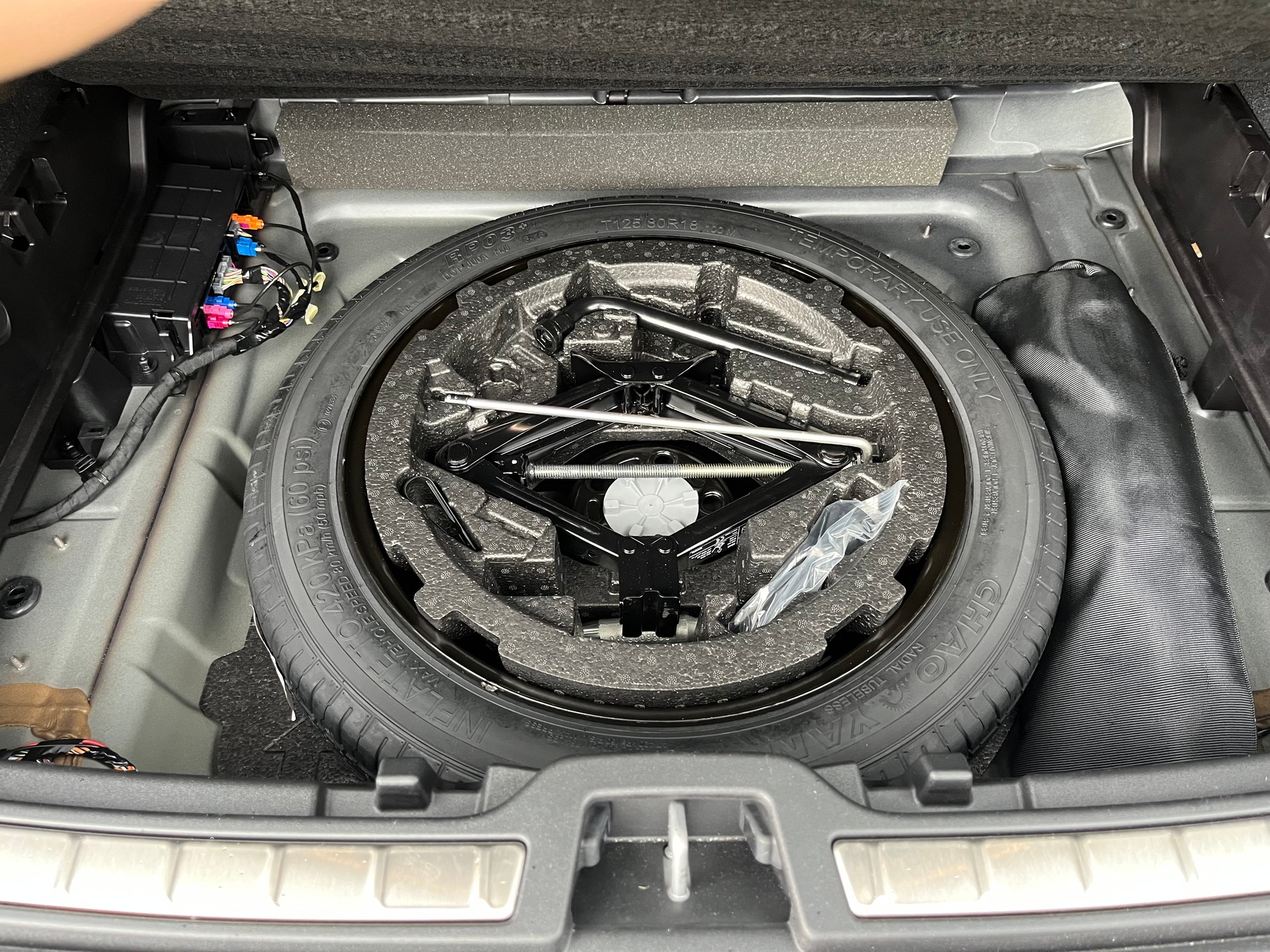 VOLVO XC40 T4 AWD Inscription Geartronic / Neu ab MFK 2026-image-25
