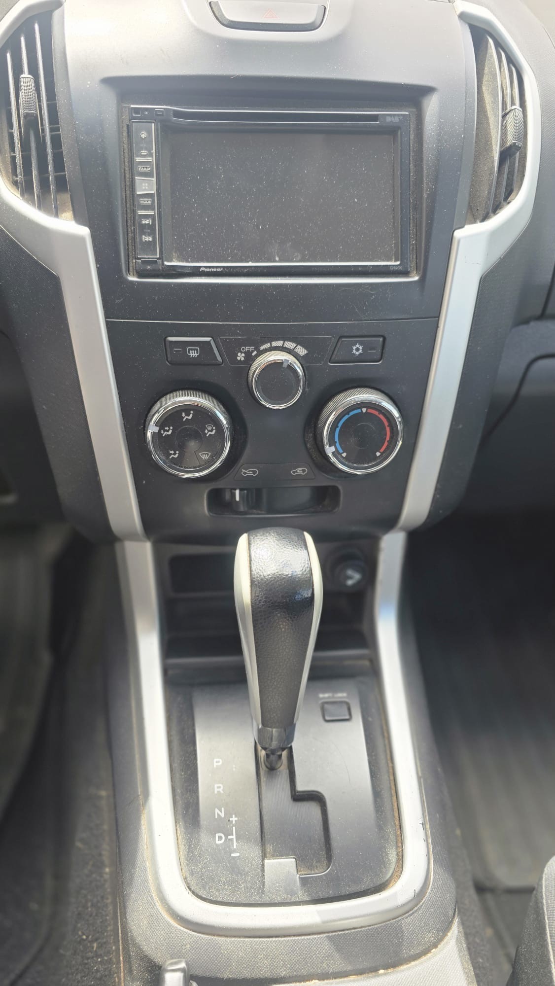 ISUZU D-MAX 2.5 SpaceCab Solar Plus 4x4 A-image-14