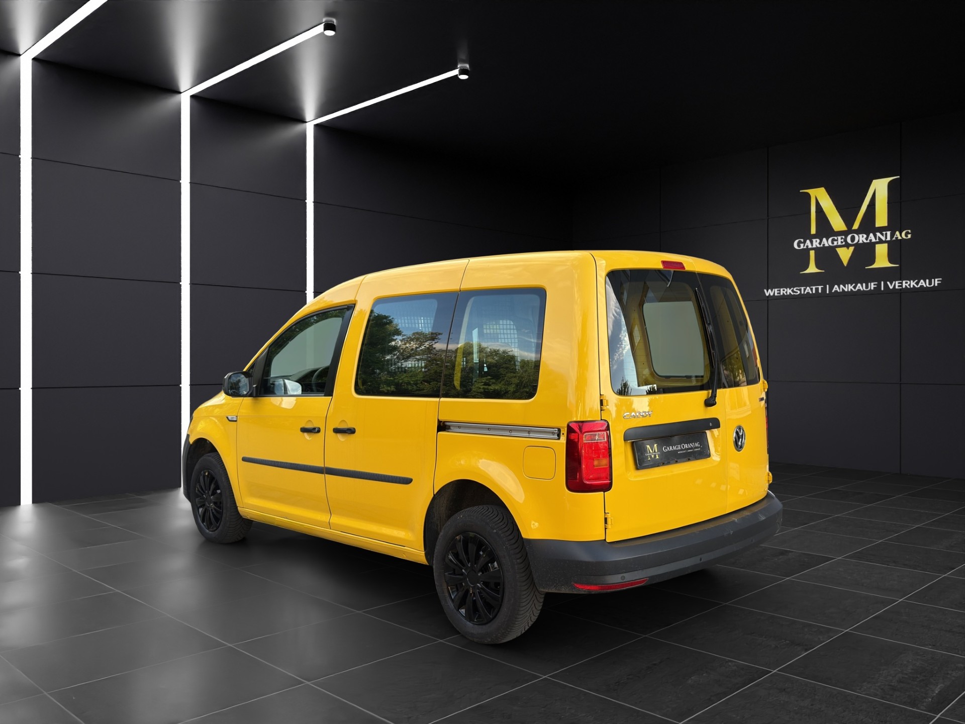 VW Caddy 2.0TDI 4Motion BlueMotion Technology-image-2