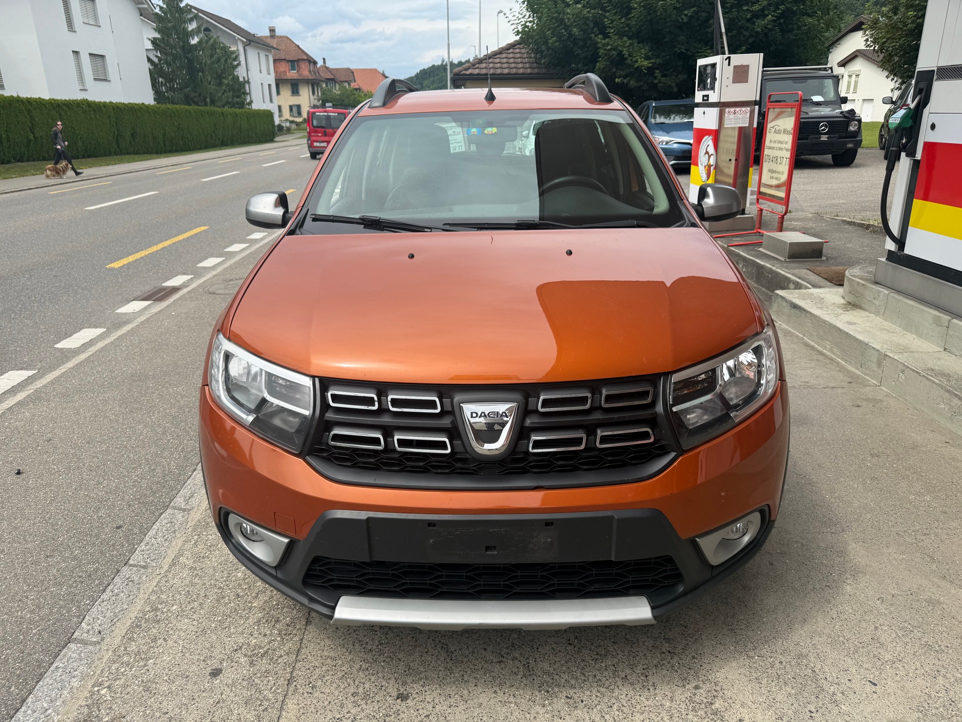 DACIA Sandero Tce 90 Stepway Lauréate Automatic-image-1