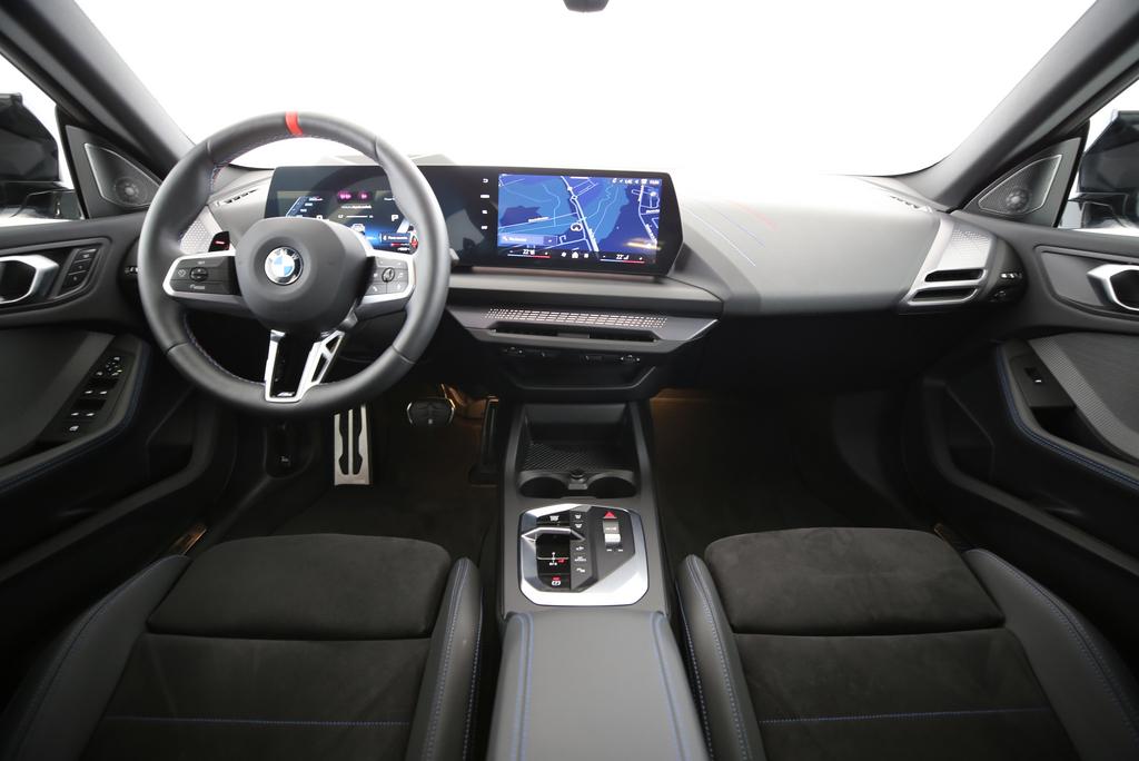 BMW M235i xDrive Gran Coupé-image-3