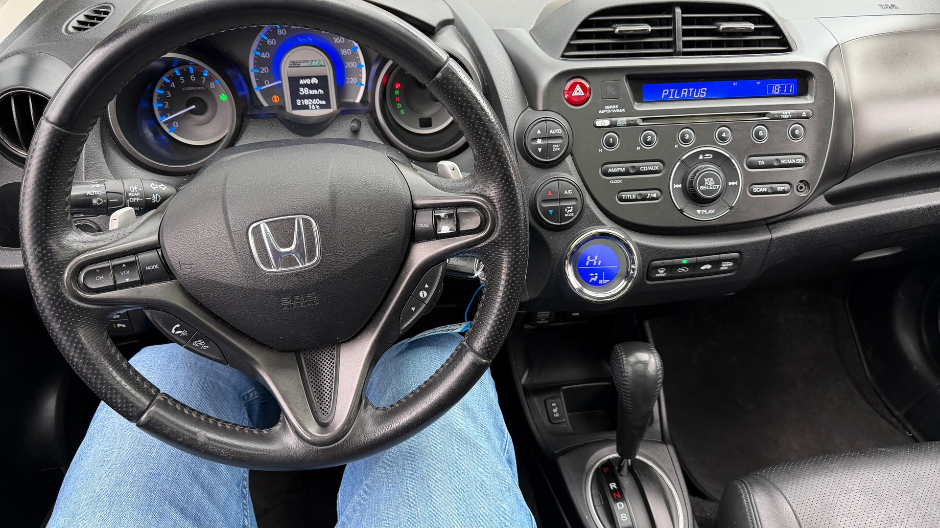 HONDA Jazz 1.3i Hybrid Exclusive CVT-image-8