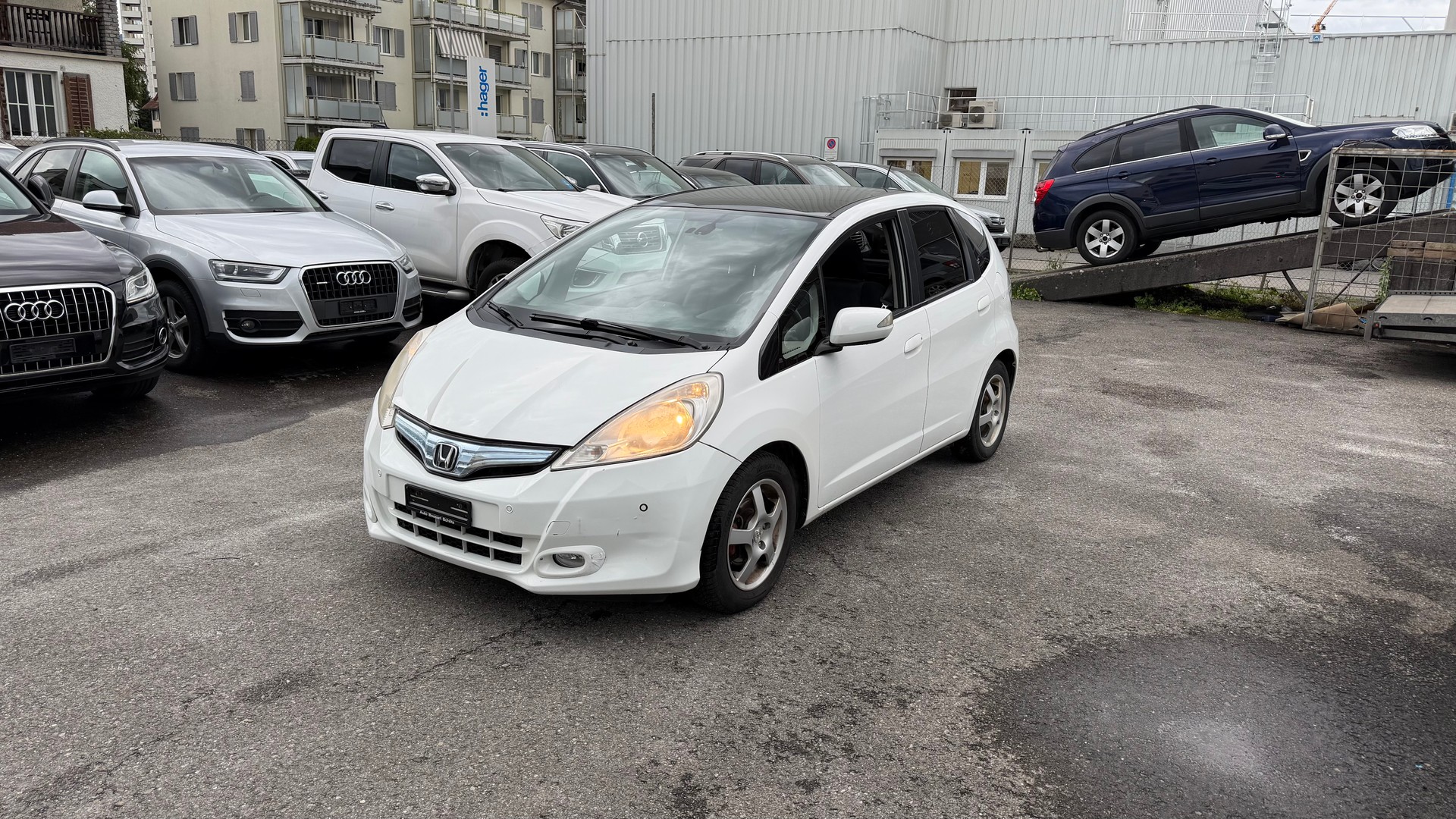 HONDA Jazz 1.3i Hybrid Exclusive CVT-image-0