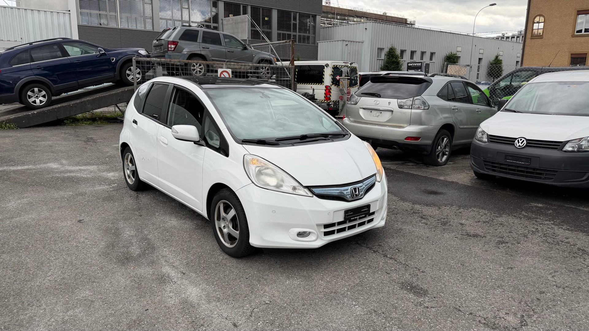 HONDA Jazz 1.3i Hybrid Exclusive CVT-image-1