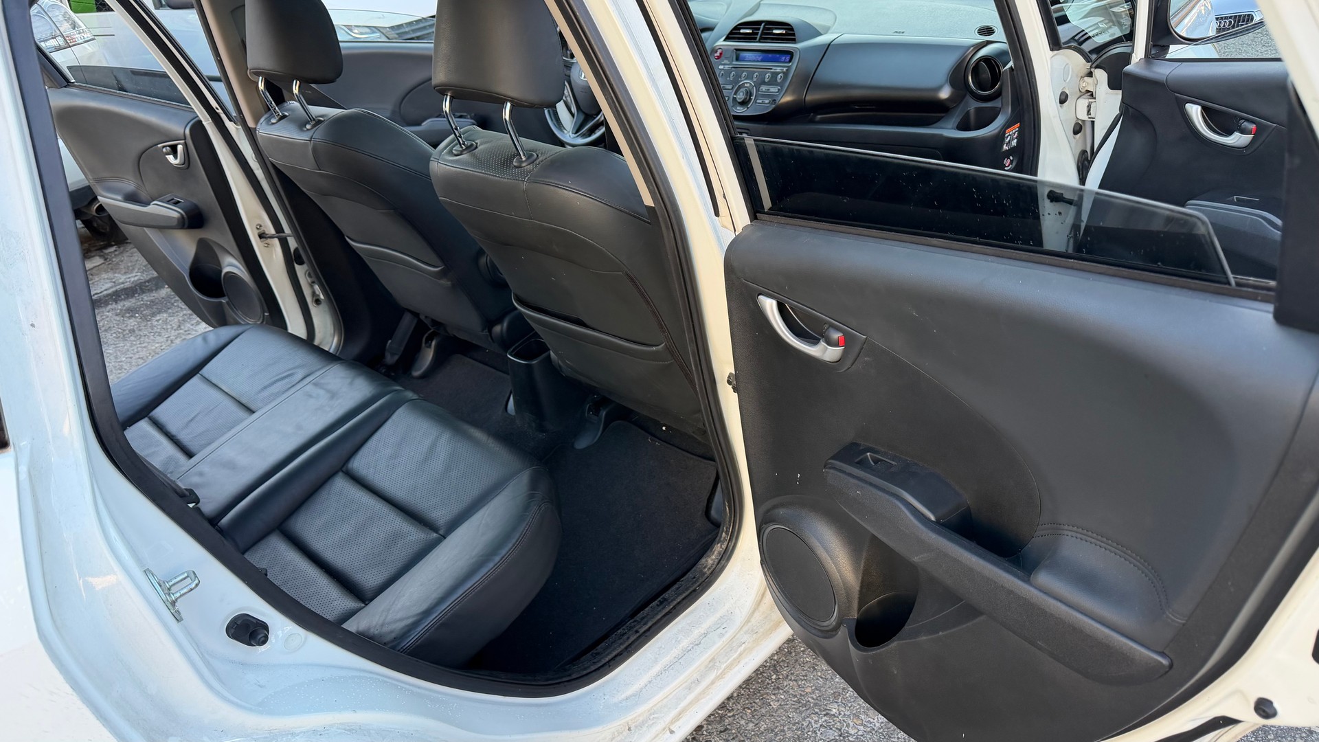 HONDA Jazz 1.3i Hybrid Exclusive CVT-image-10