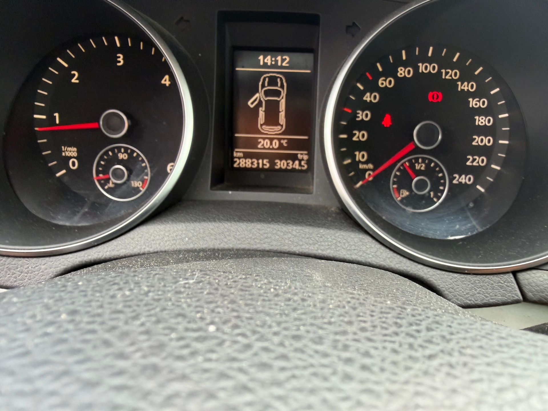 VW Golf 2.0 TDI Comfortline-image-11