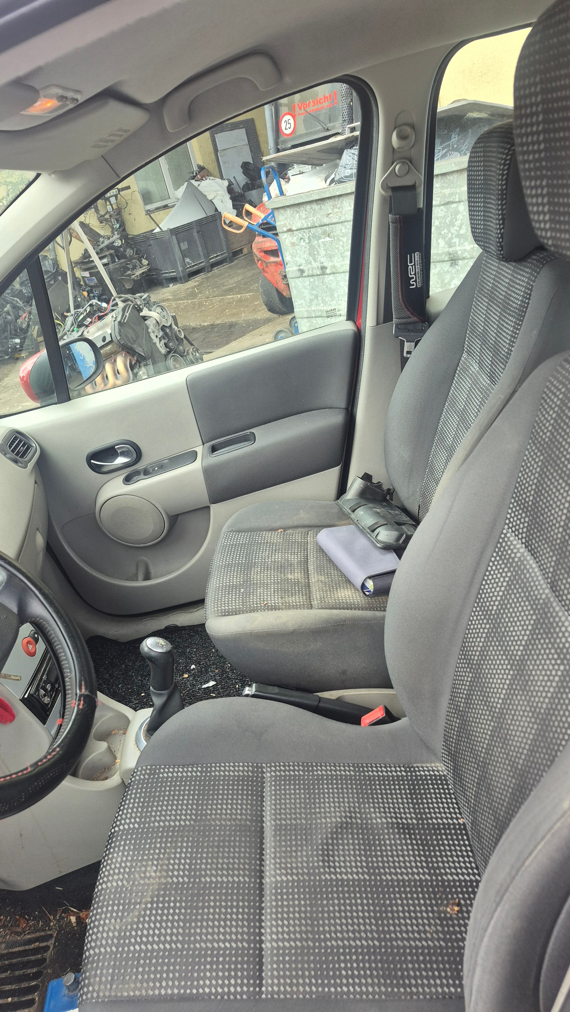 RENAULT Modus 1.4 16V Privilège Luxe-image-7