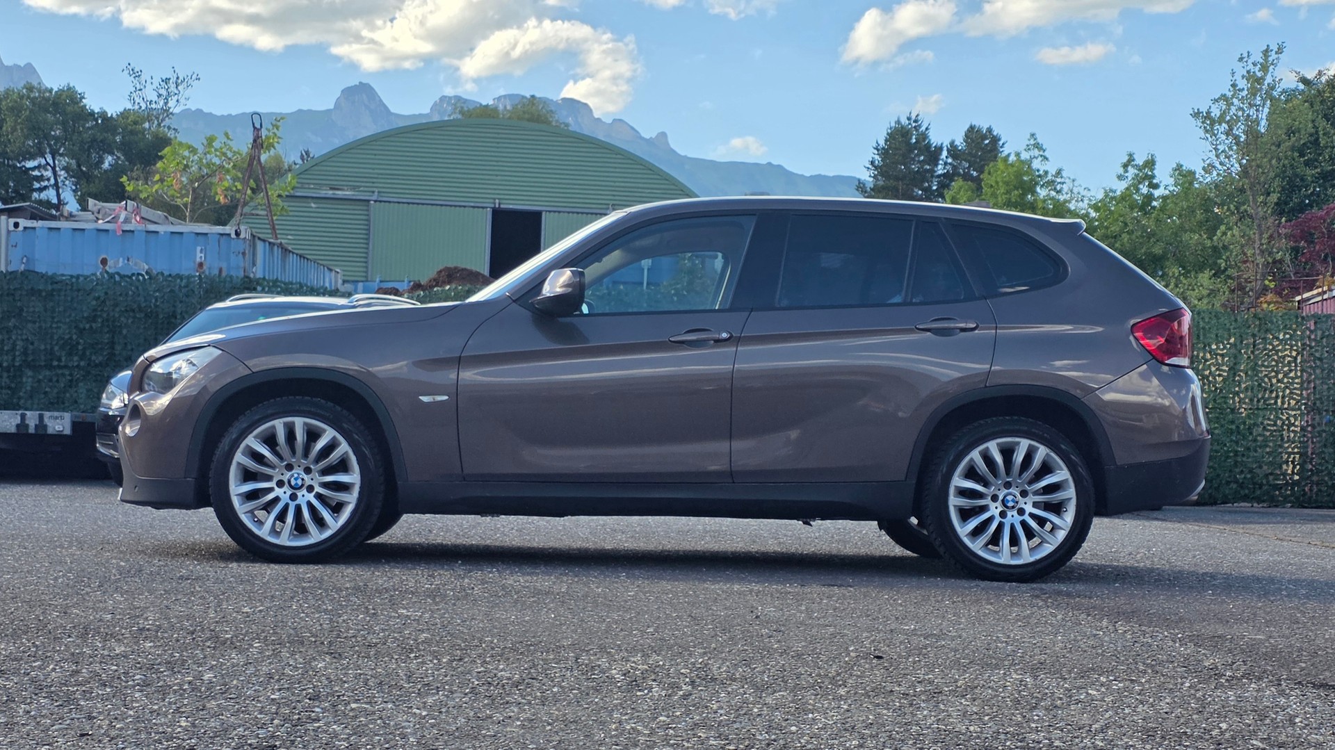 BMW X1 xDrive 25i Steptronic-image-5