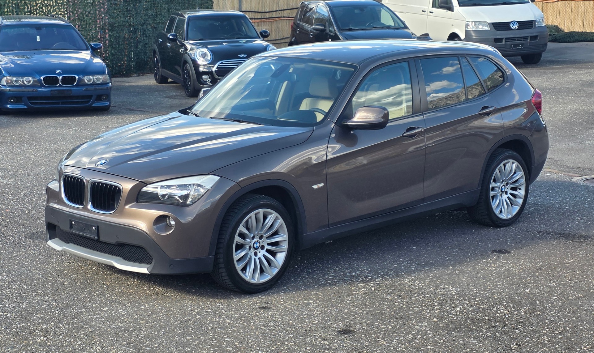 BMW X1 xDrive 25i Steptronic-image-0