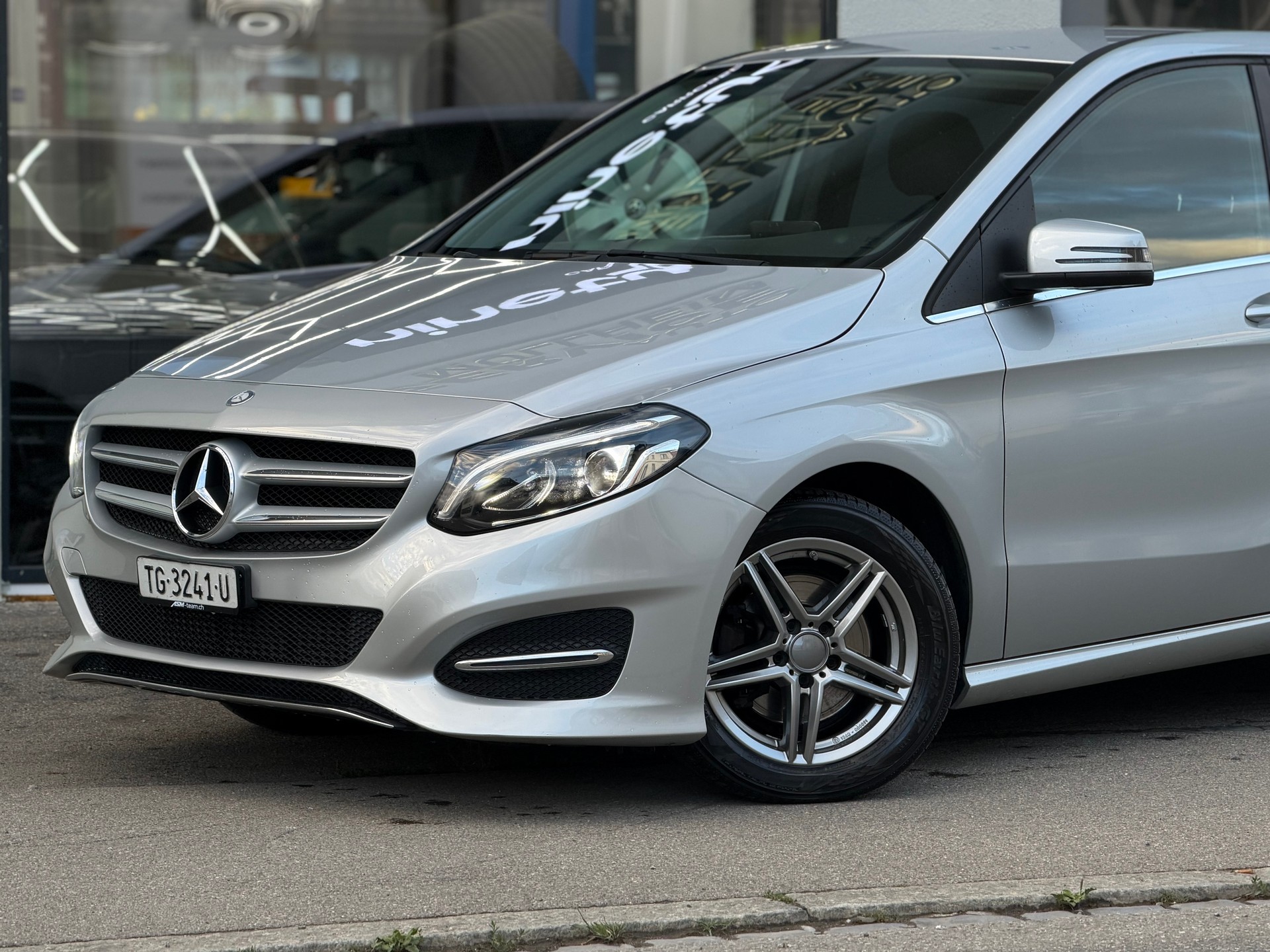 MERCEDES-BENZ B 200 CDI AMG Line 7G-DCT-image-7