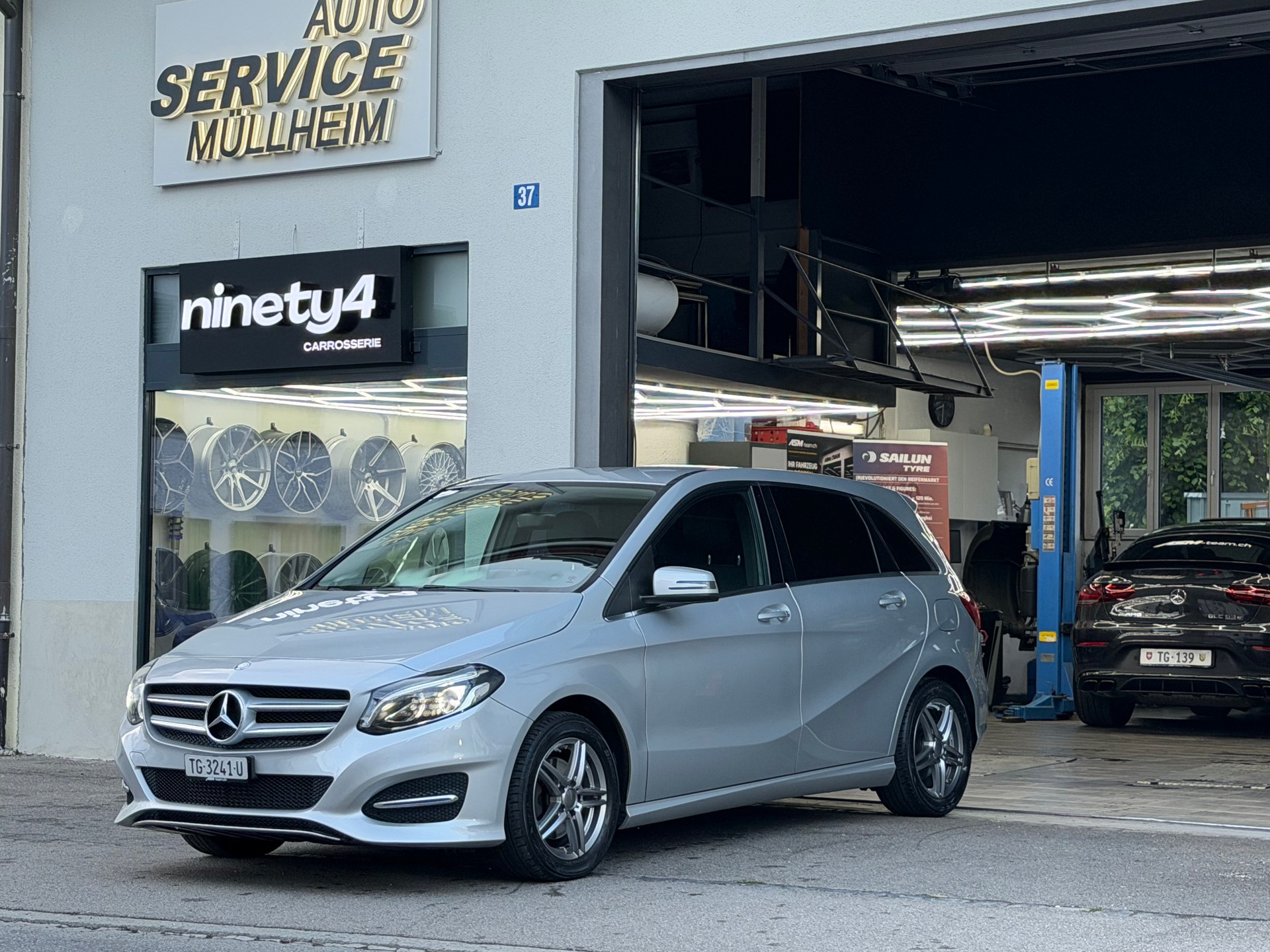MERCEDES-BENZ B 200 CDI AMG Line 7G-DCT-image-0