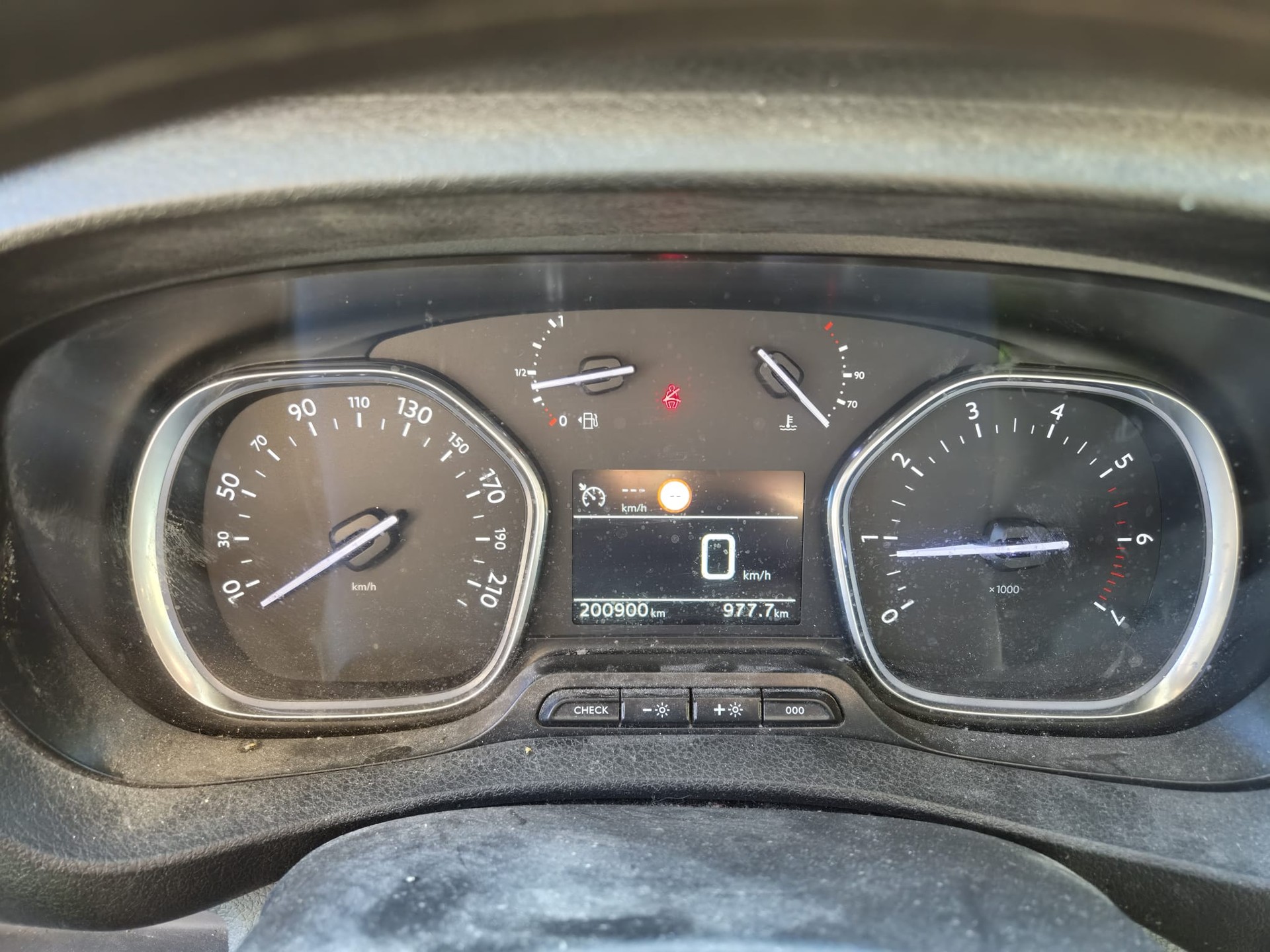 PEUGEOT Active-image-5