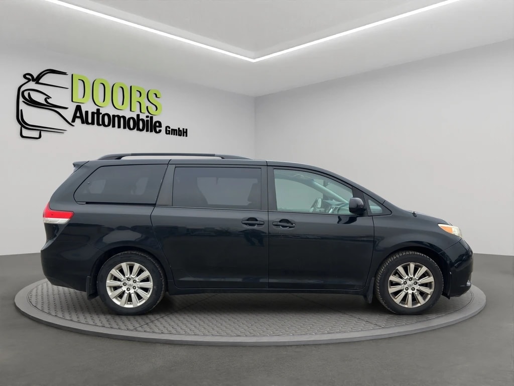 TOYOTA Sienna 3.5 A 4WD-image-7