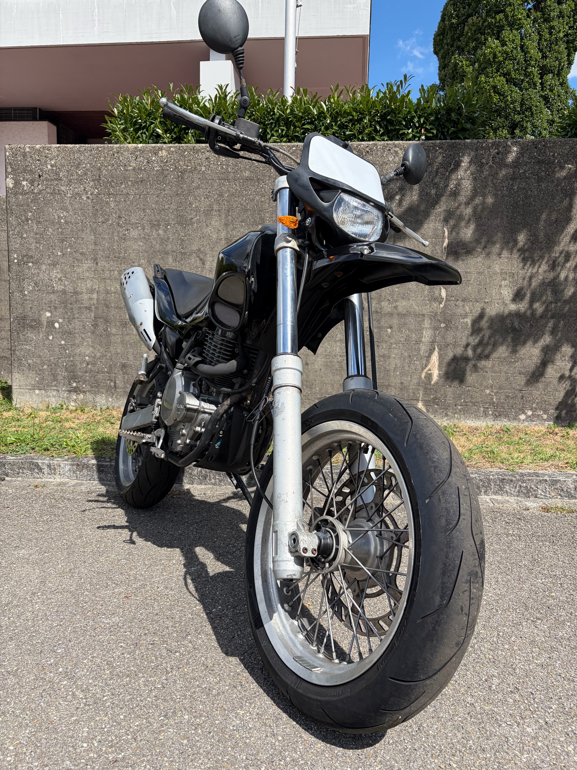 BETA 4.0-4T Motard-image-1