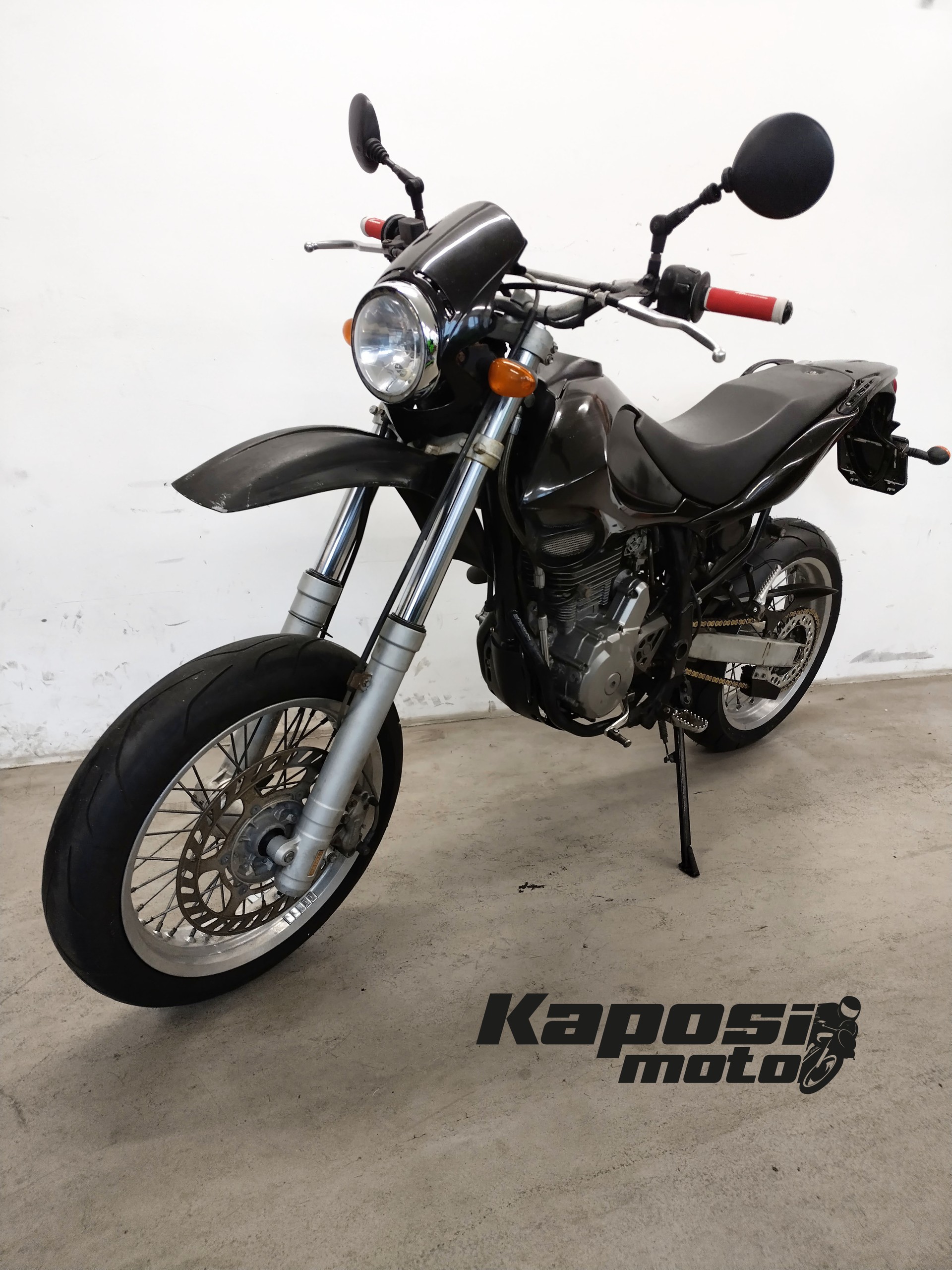 BETA 4.0-4T Motard-image-1