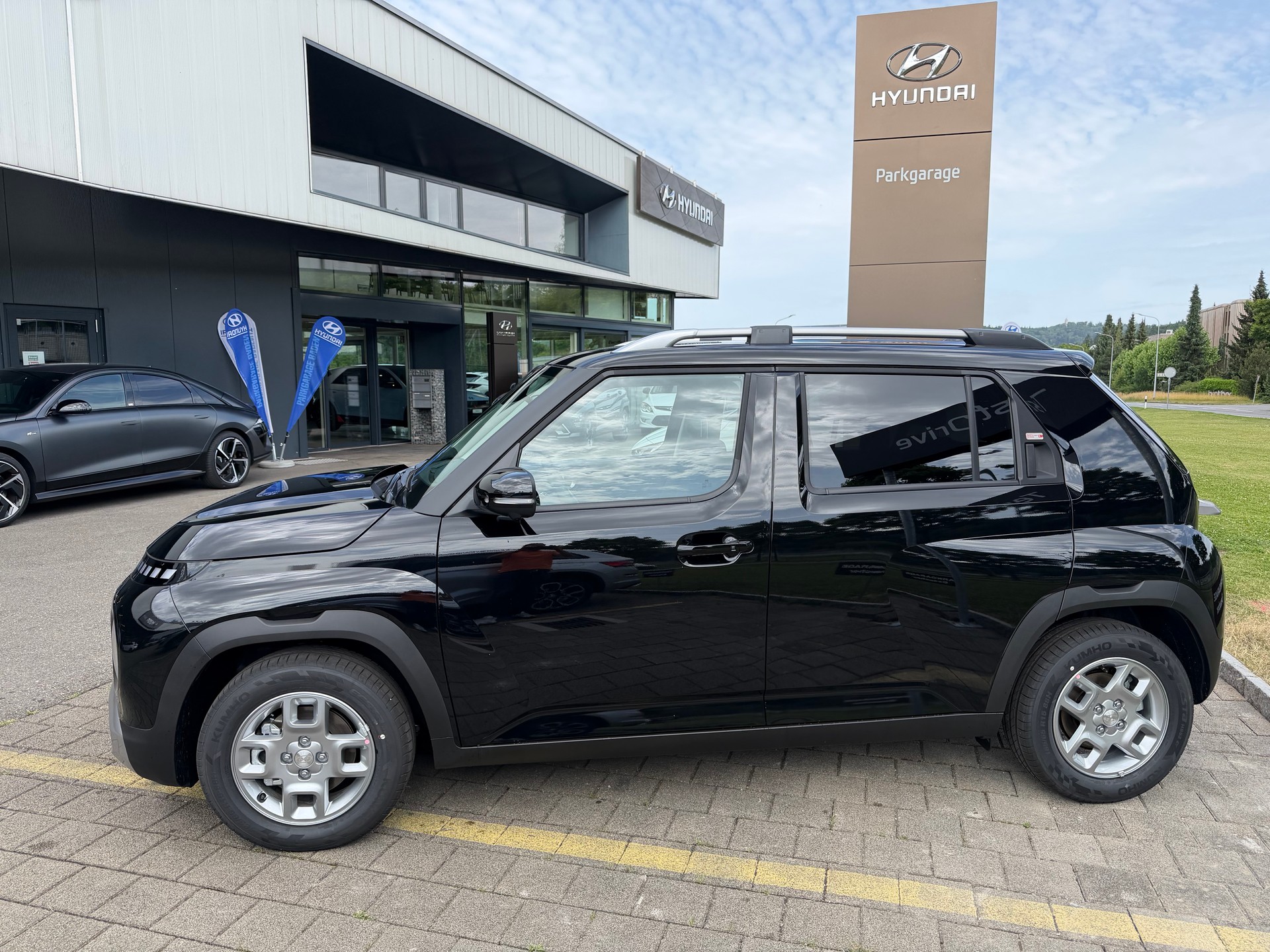 HYUNDAI Inster 49kWh Amplia-image-1