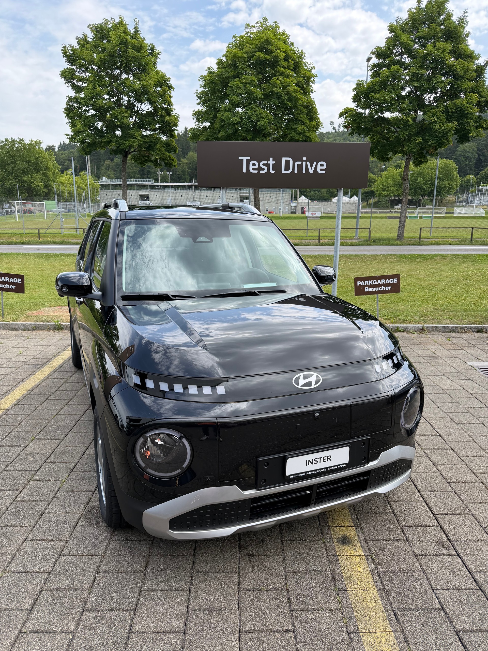HYUNDAI Inster 49kWh Amplia-image-3