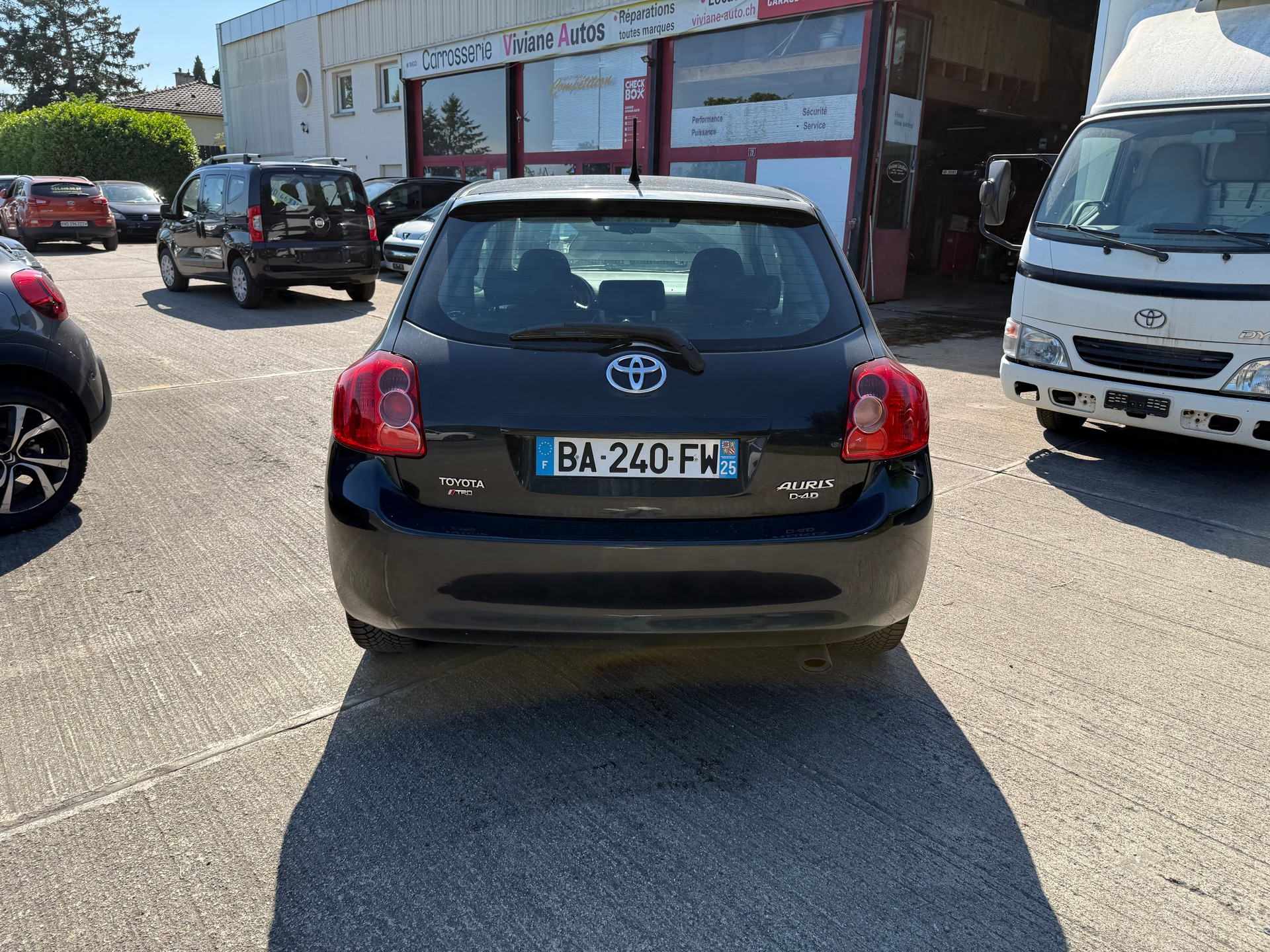 TOYOTA Auris 1.4 D-4D Linea Terra-image-4