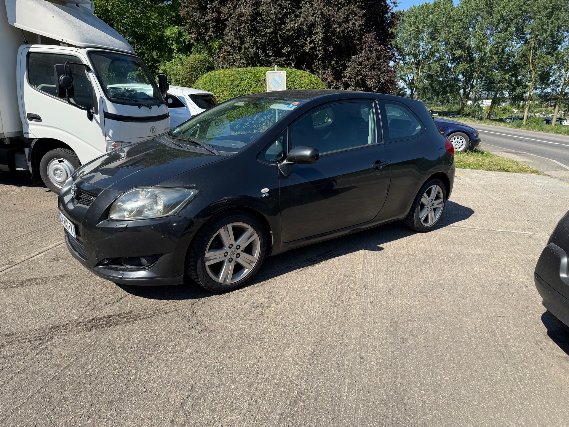 TOYOTA Auris 1.4 D-4D Linea Terra-image-1