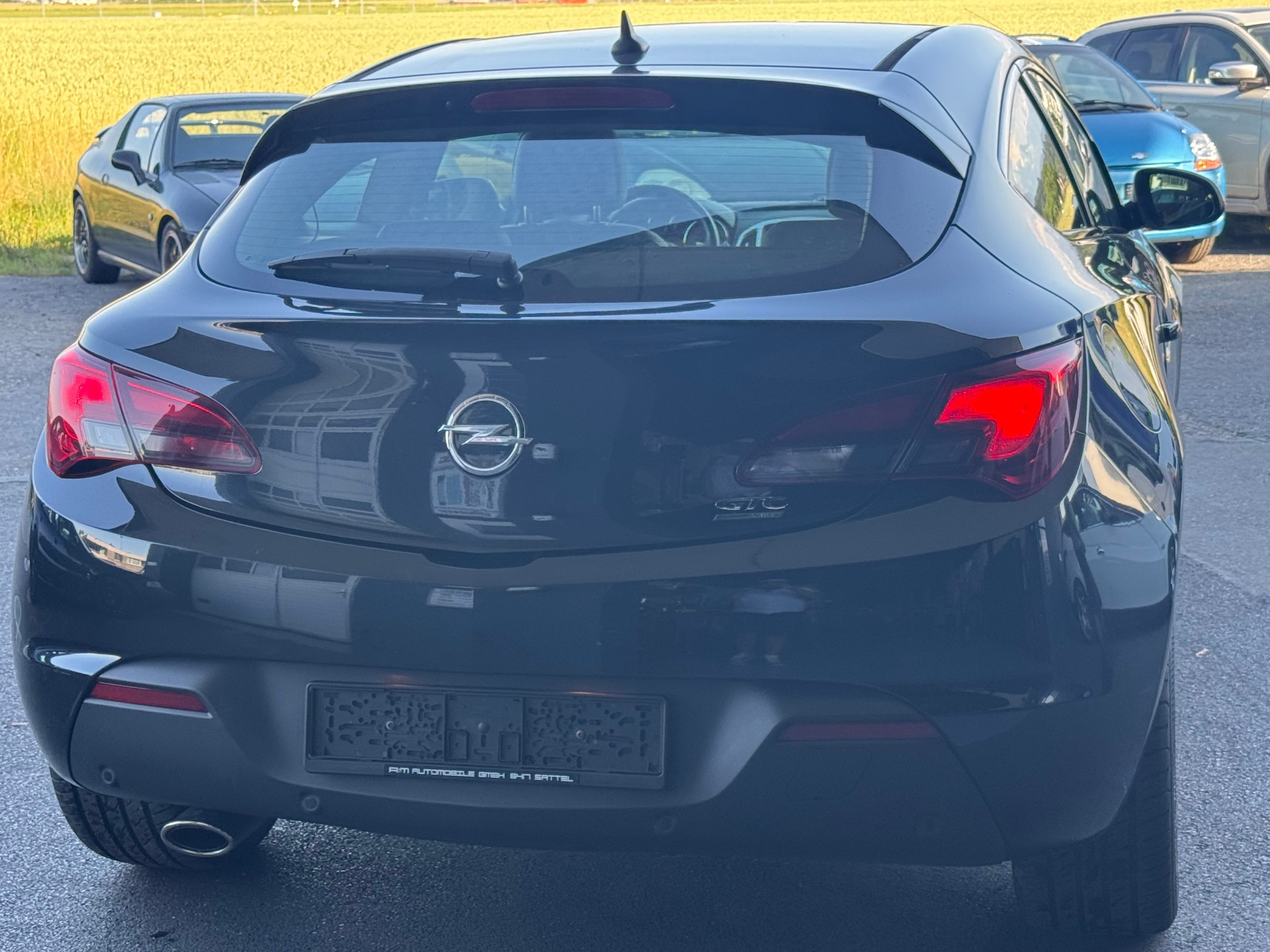 OPEL Astra GTC 1.6i 16V Active Edition-image-4
