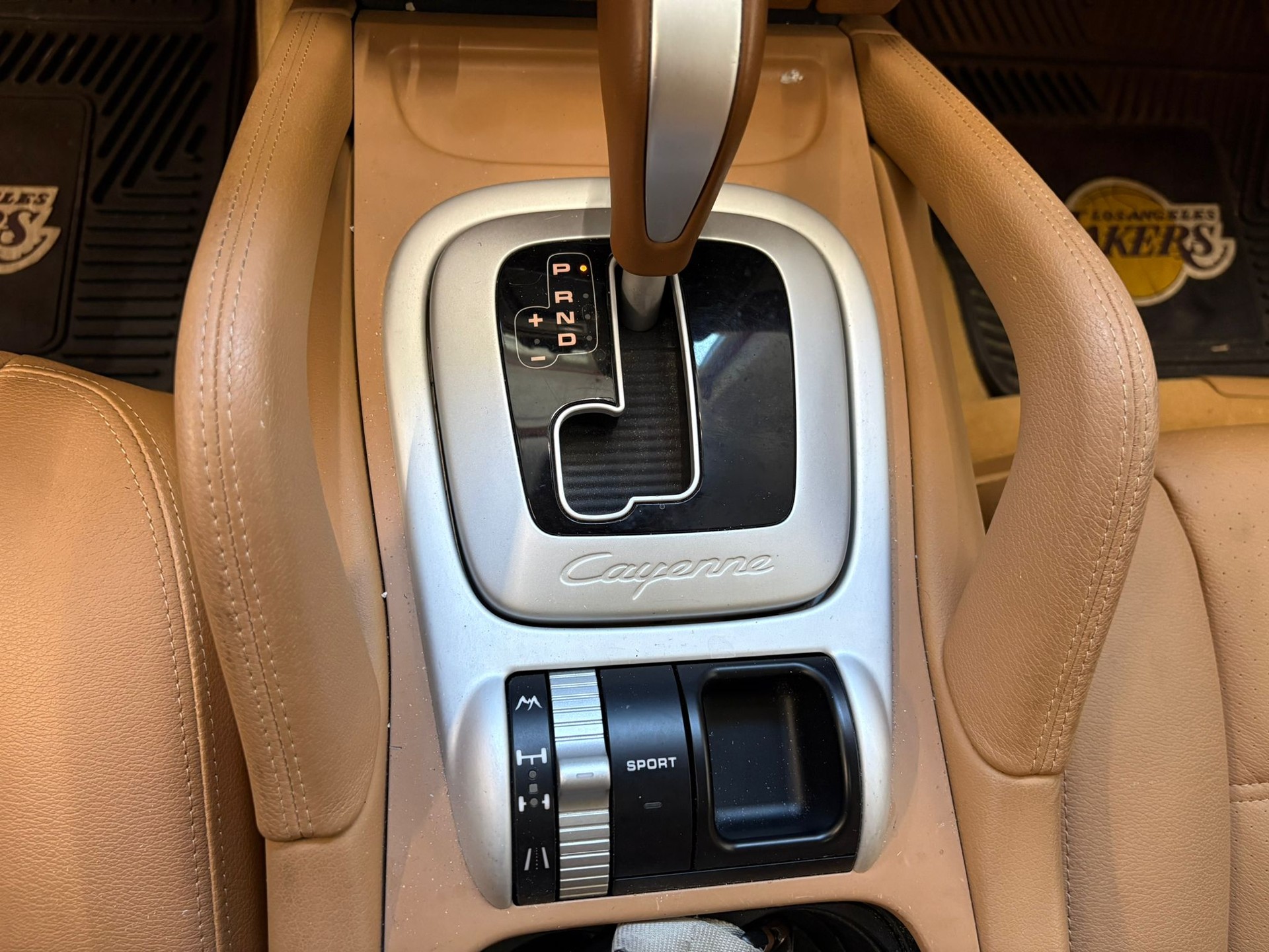 PORSCHE S-image-18