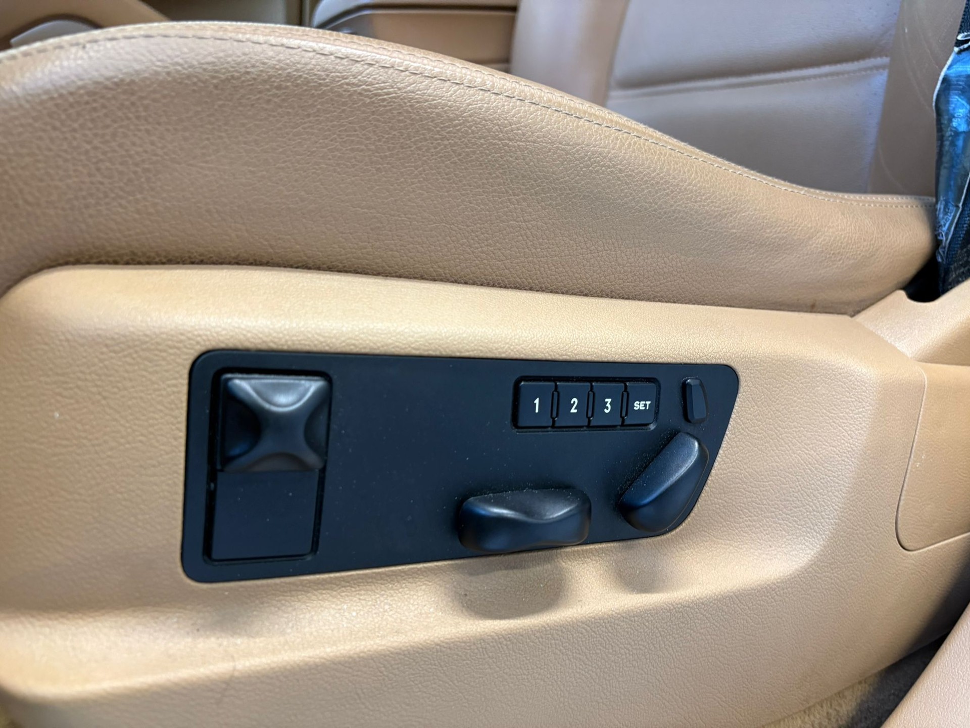 PORSCHE S-image-12