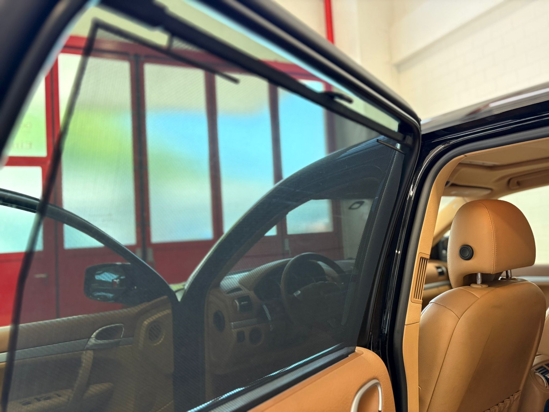 PORSCHE S-image-9