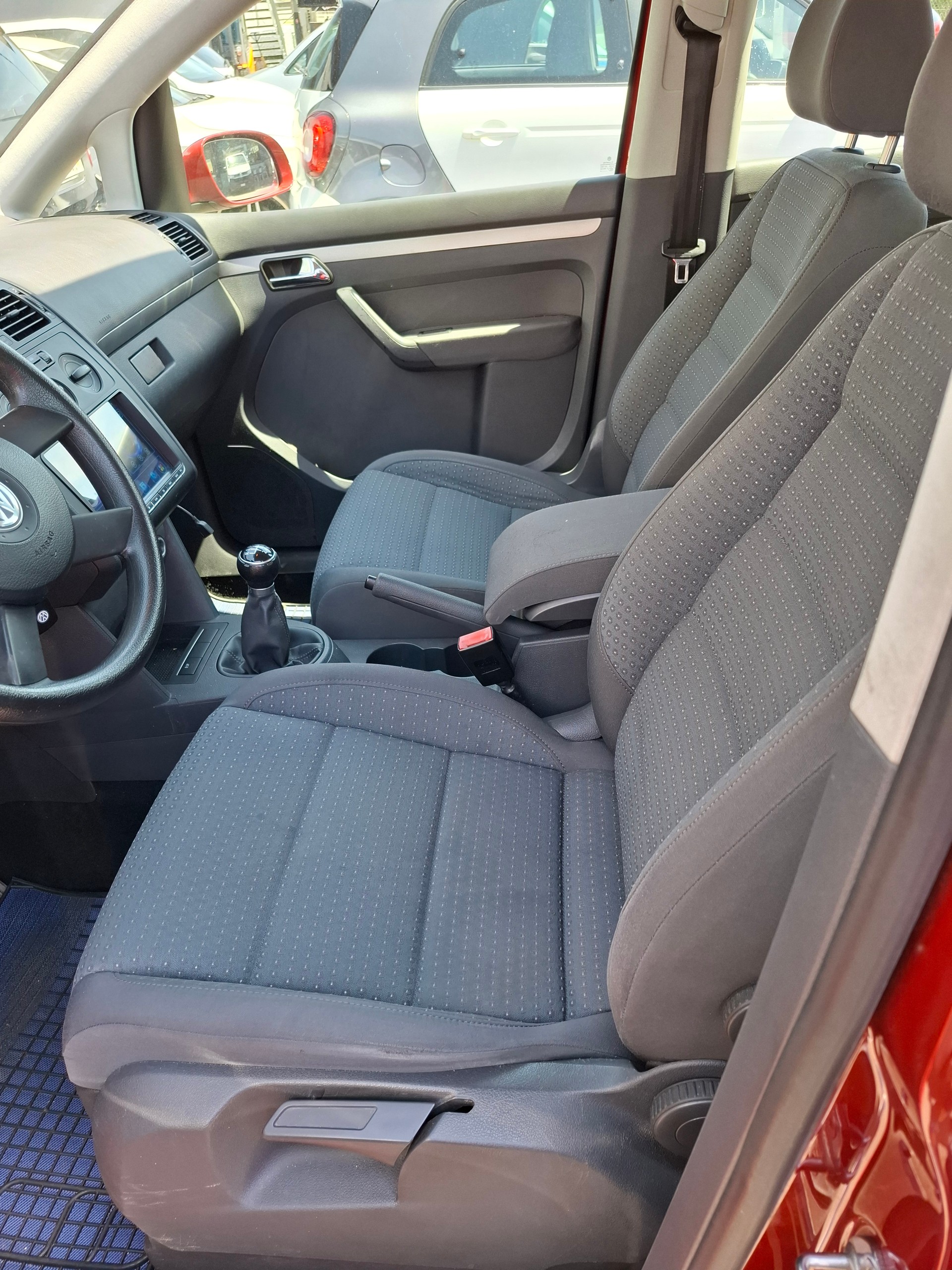 VW Touran 1.9 TDI Trendline-image-13