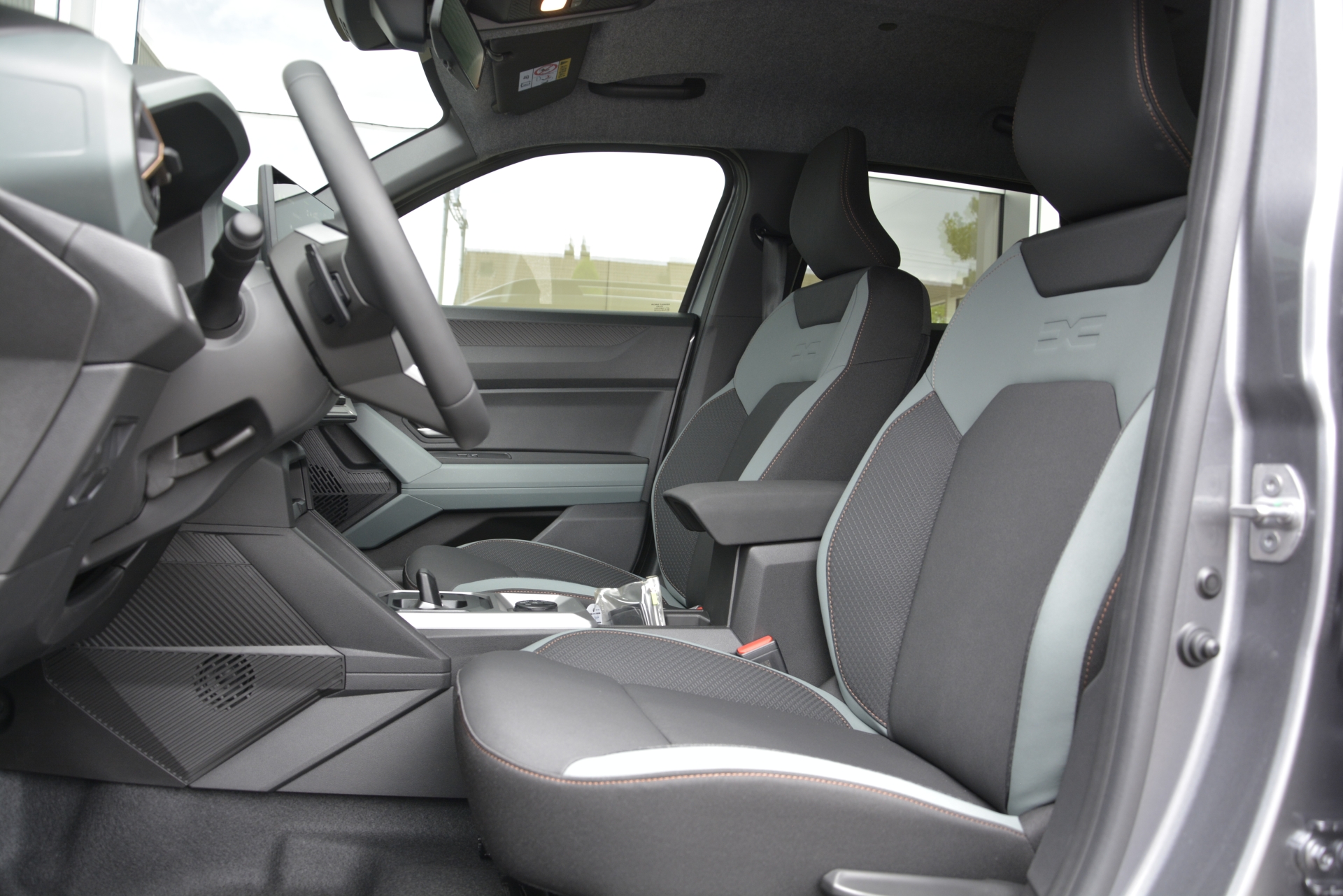 DACIA BIGSTER journey hybrid 150 4x4 Automat-image-9