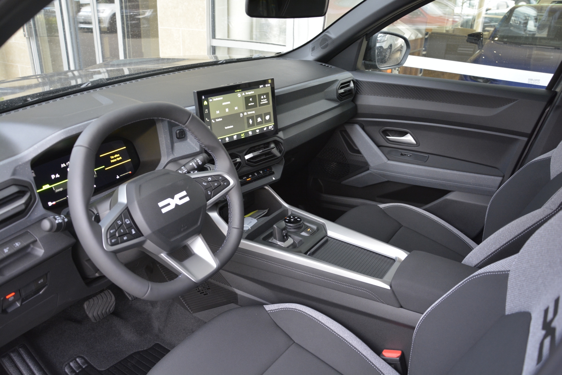DACIA BIGSTER journey hybrid 150 4x4 Automat-image-4