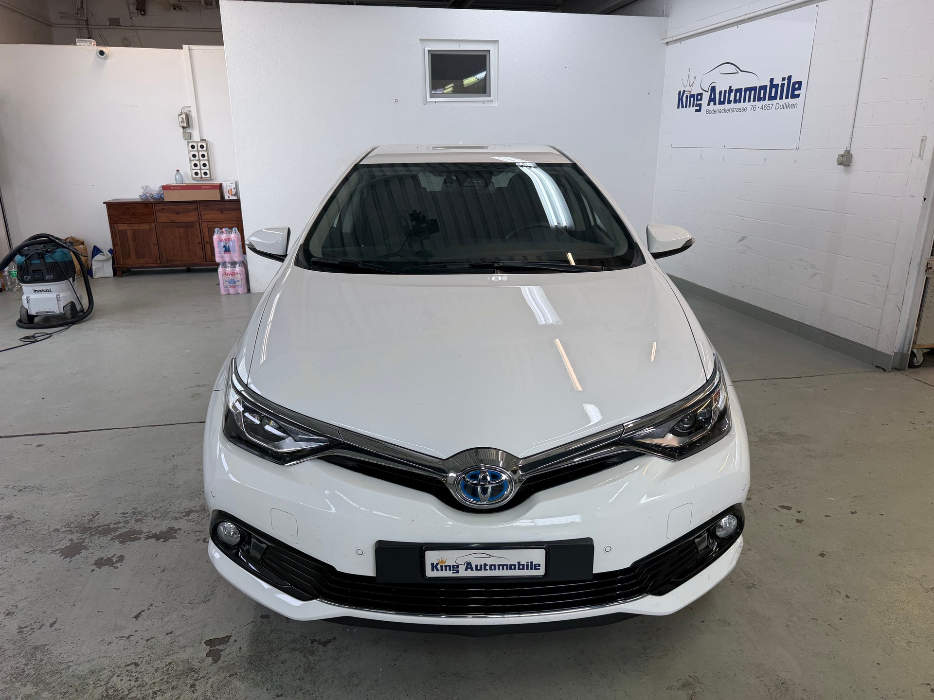 TOYOTA Auris 1.8 HSD Trend e-CVT | CH-Auto | 1-Hand | Frisch MFK | Ab Service-image-2