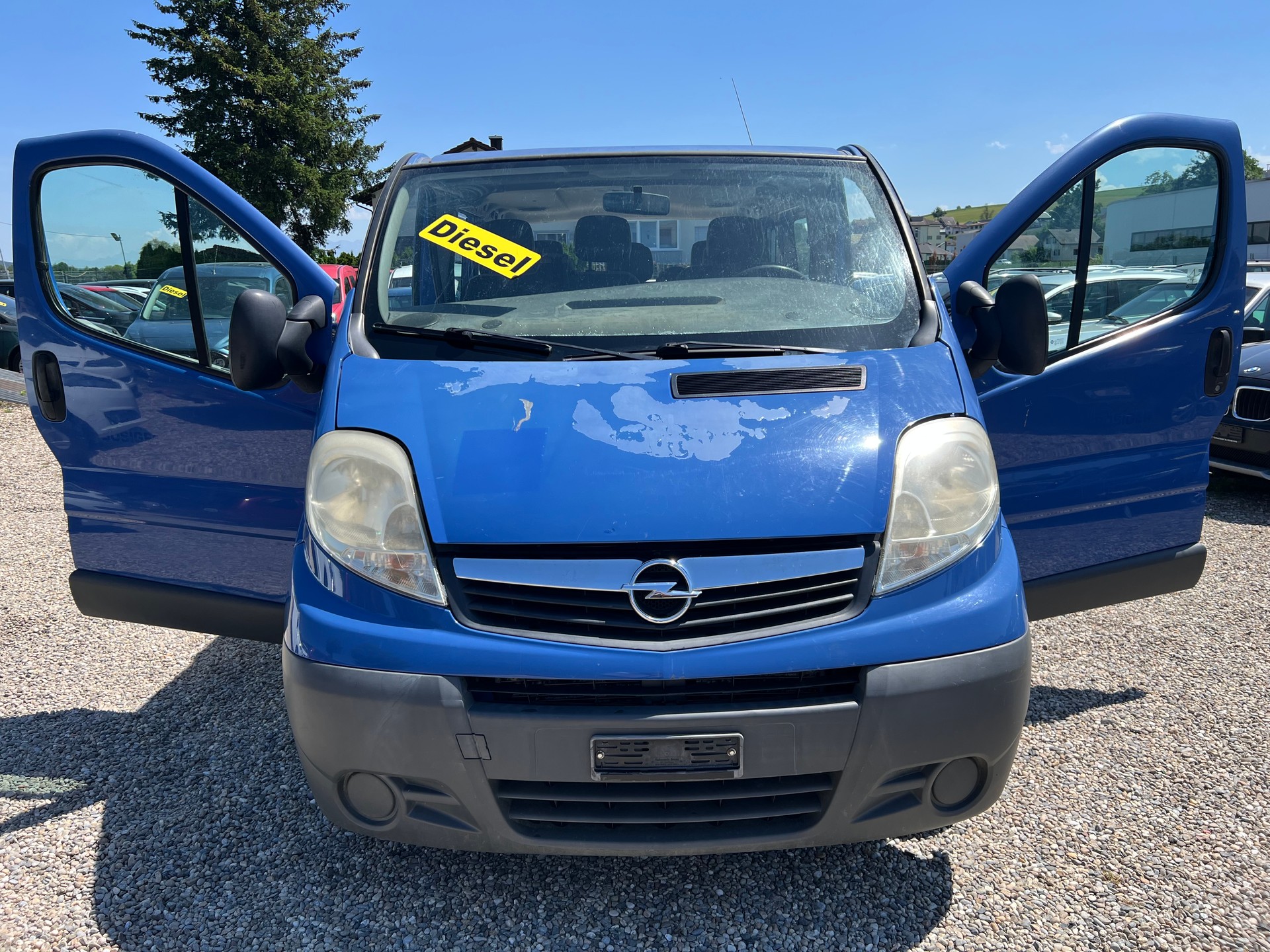 OPEL Vivaro Life 2.5CDTI 2.7t L1H1-image-6