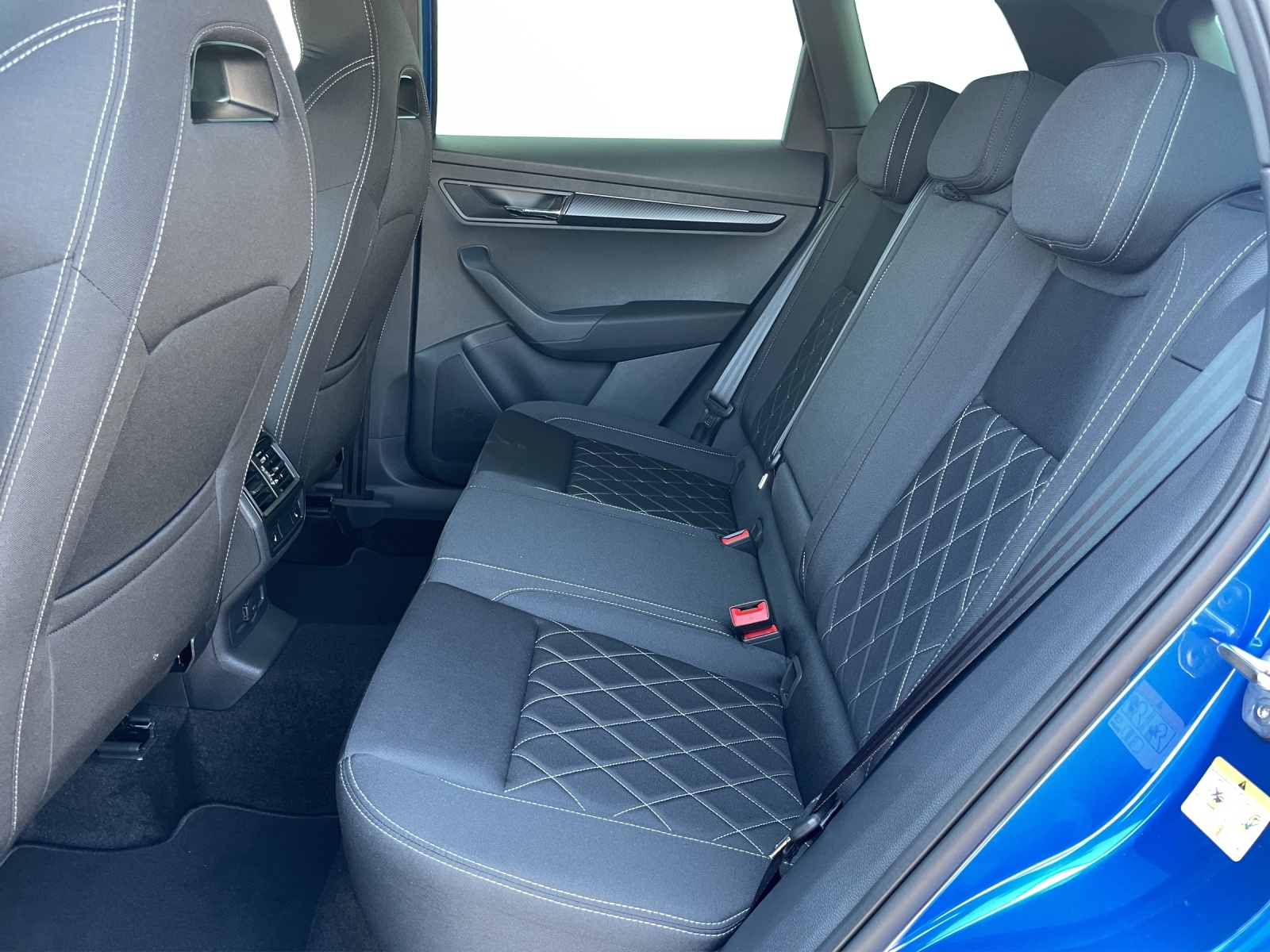 SKODA Karoq 2.0 TSI SportLine 4x4 DSG-image-13