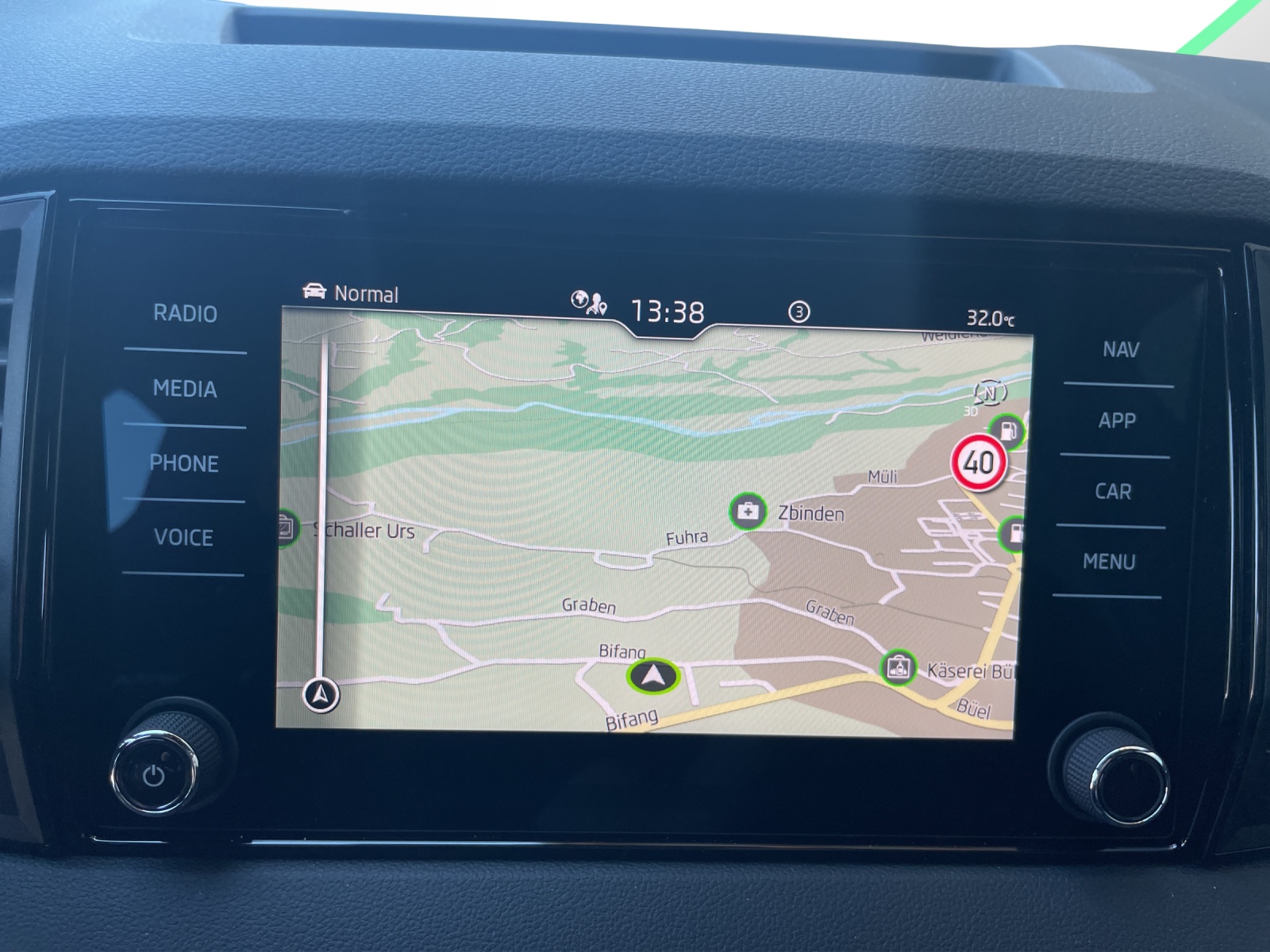 SKODA Karoq 2.0 TSI SportLine 4x4 DSG-image-11