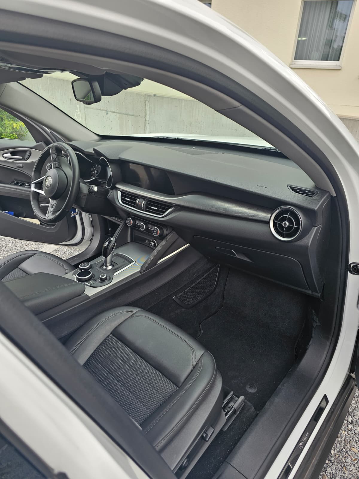 ALFA ROMEO 2.0 Q4 280 Executive-image-4