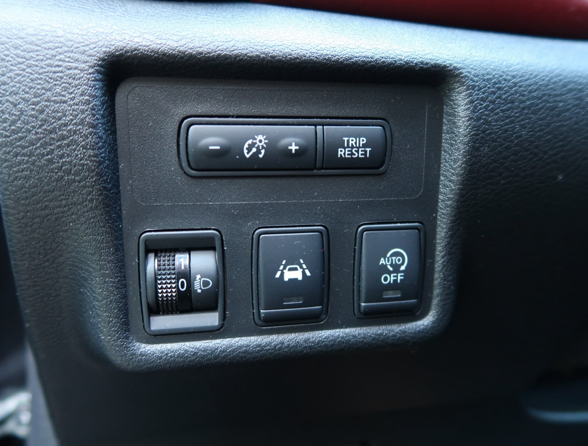 NISSAN Micra 0.9 IG-T n-connecta-image-22