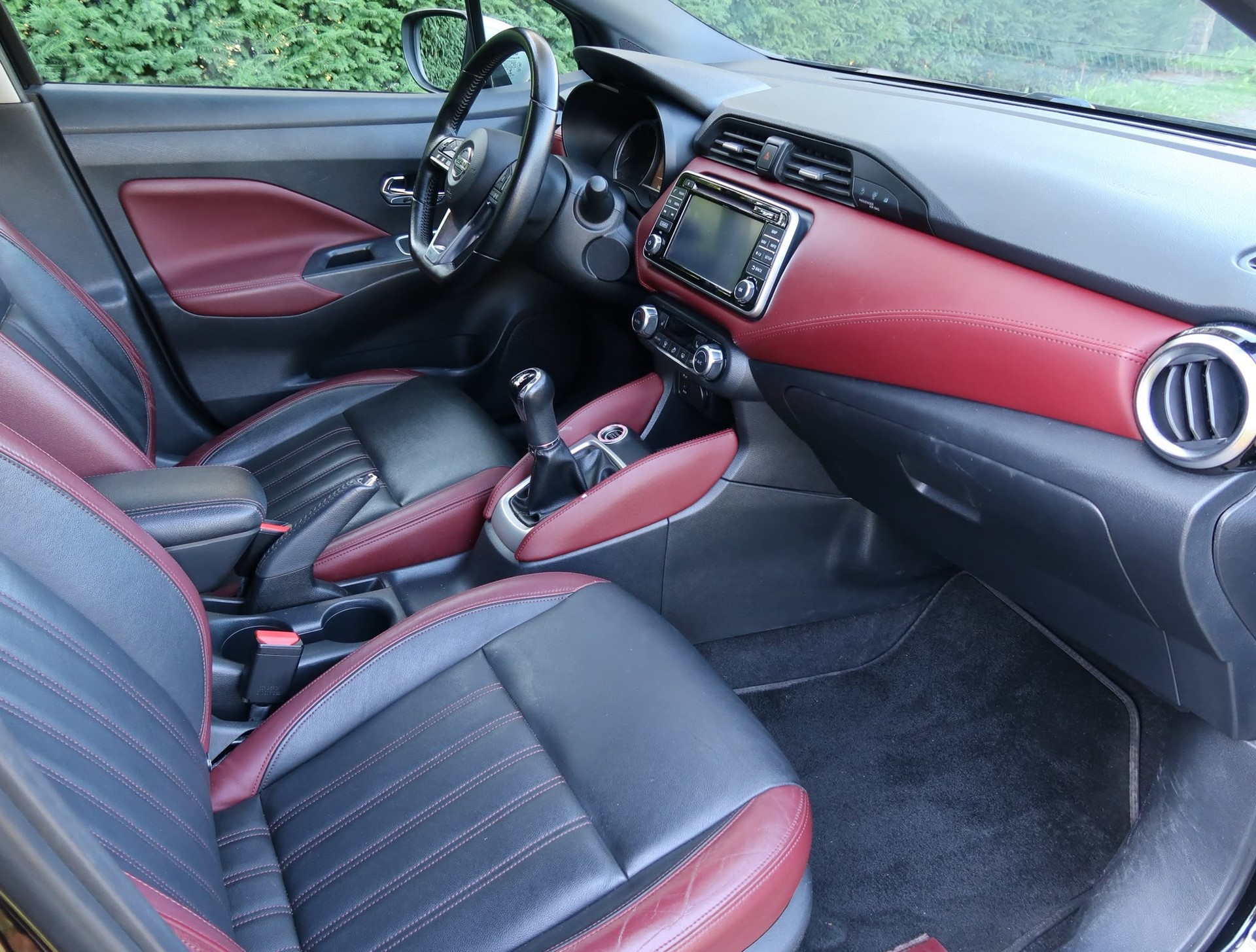 NISSAN Micra 0.9 IG-T n-connecta-image-13