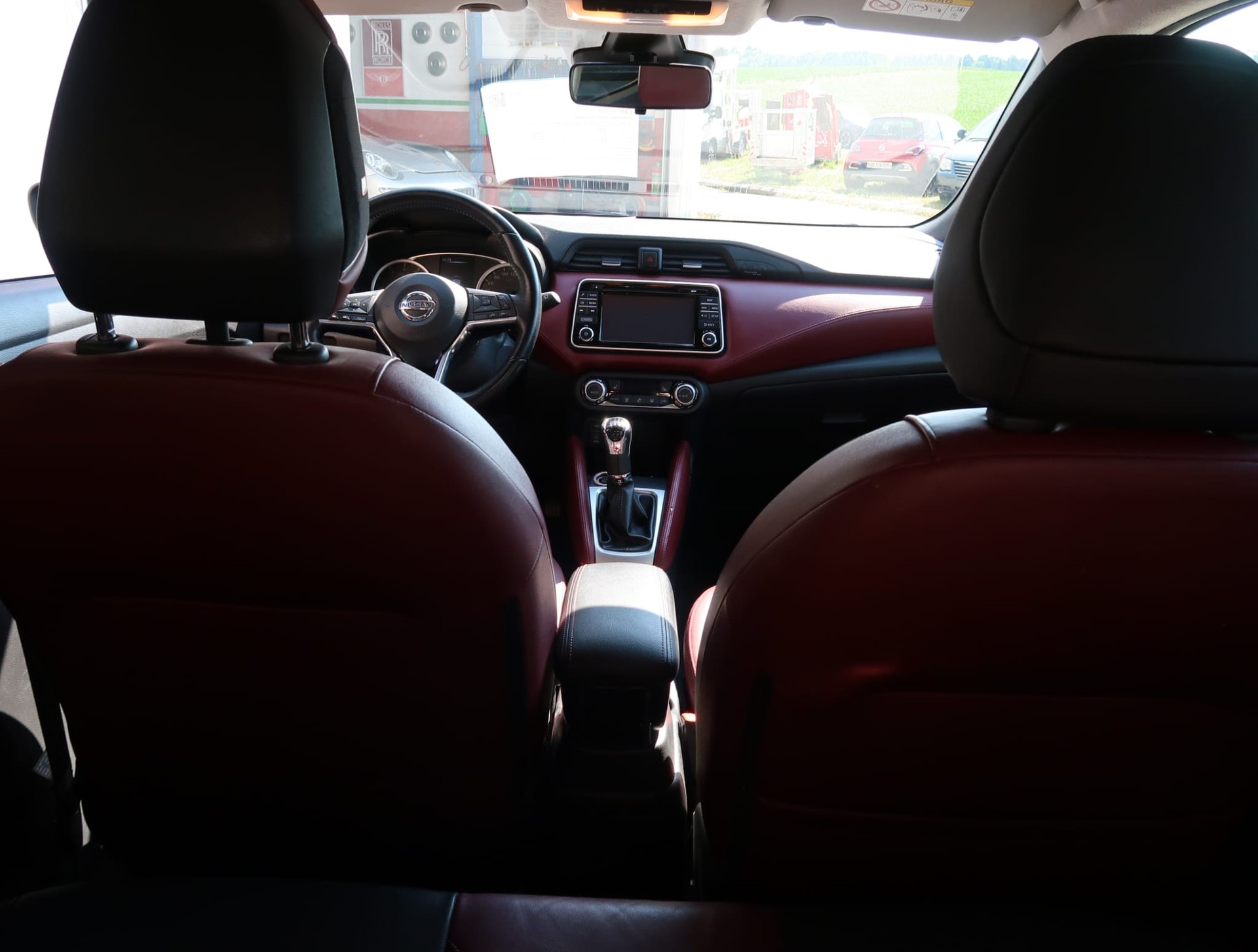 NISSAN Micra 0.9 IG-T n-connecta-image-24