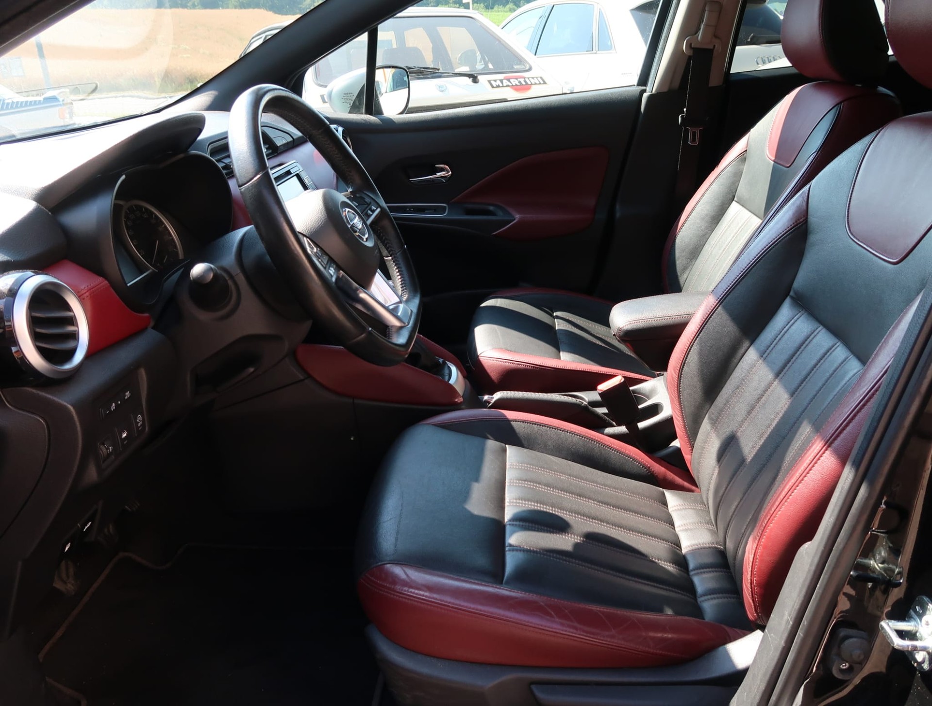 NISSAN Micra 0.9 IG-T n-connecta-image-14
