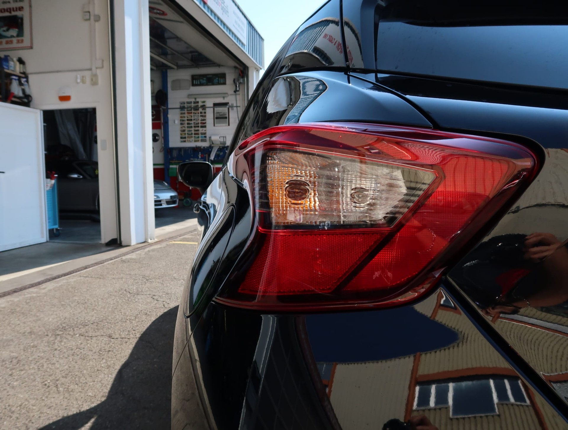 NISSAN Micra 0.9 IG-T n-connecta-image-9