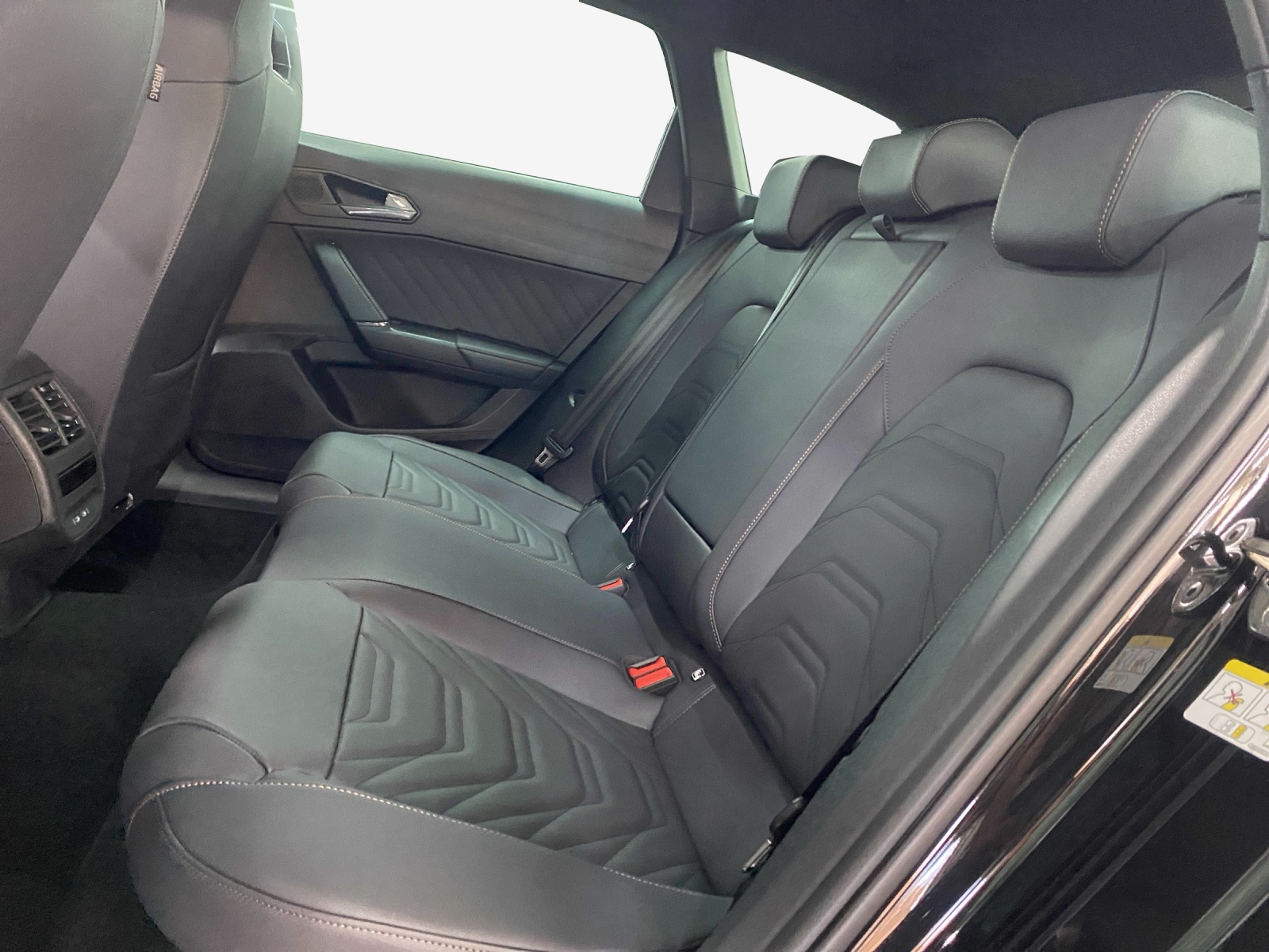 CUPRA LEON ST 1.5 e-HYBRID pHEV VZ DSG-image-11