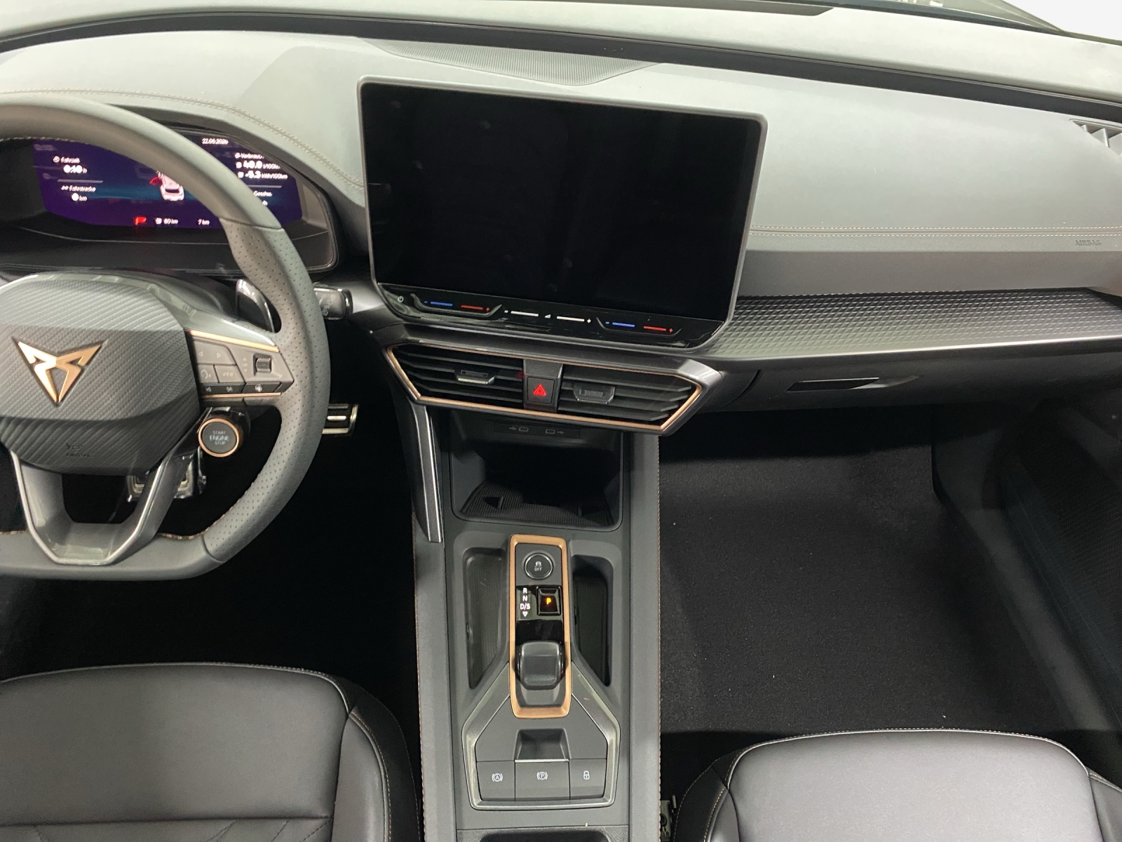 CUPRA LEON ST 1.5 e-HYBRID pHEV VZ DSG-image-10
