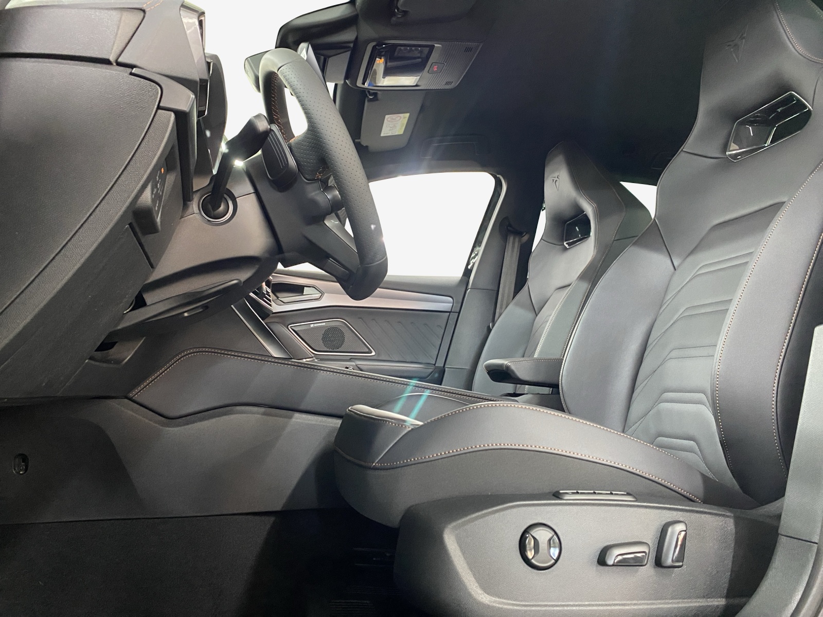 CUPRA LEON ST 1.5 e-HYBRID pHEV VZ DSG-image-7
